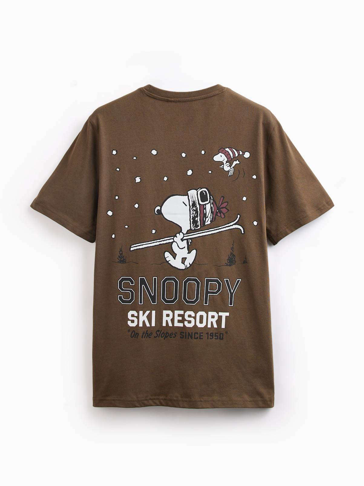 Brown Snoopy Skiing T-Shirt XXXL - Image 4