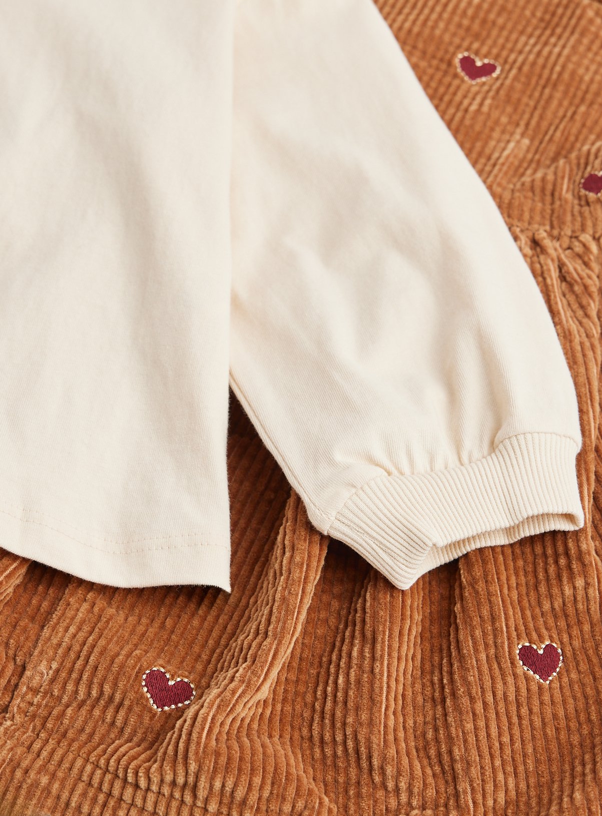 Hearts Cord Pinny Set  6-7 years - Image 3 thumbnail