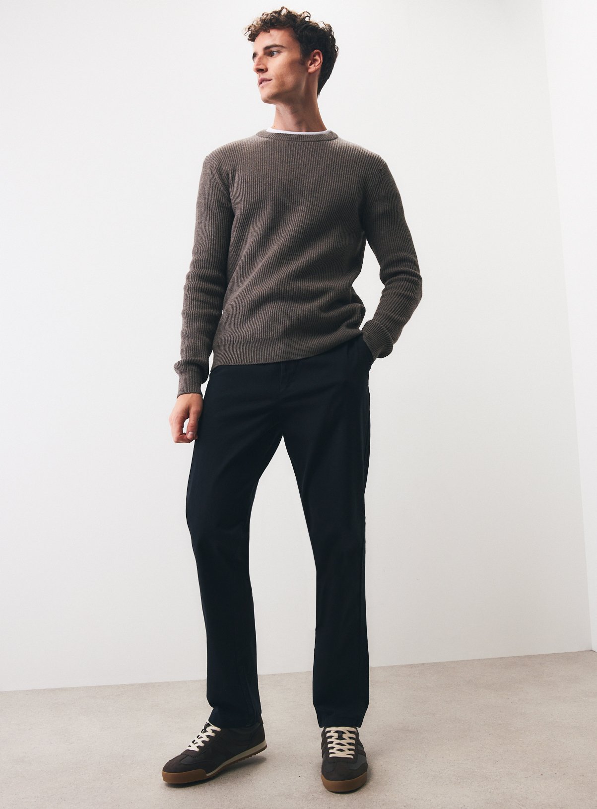 Black Straight Fit Chinos 32L - Image 2 thumbnail