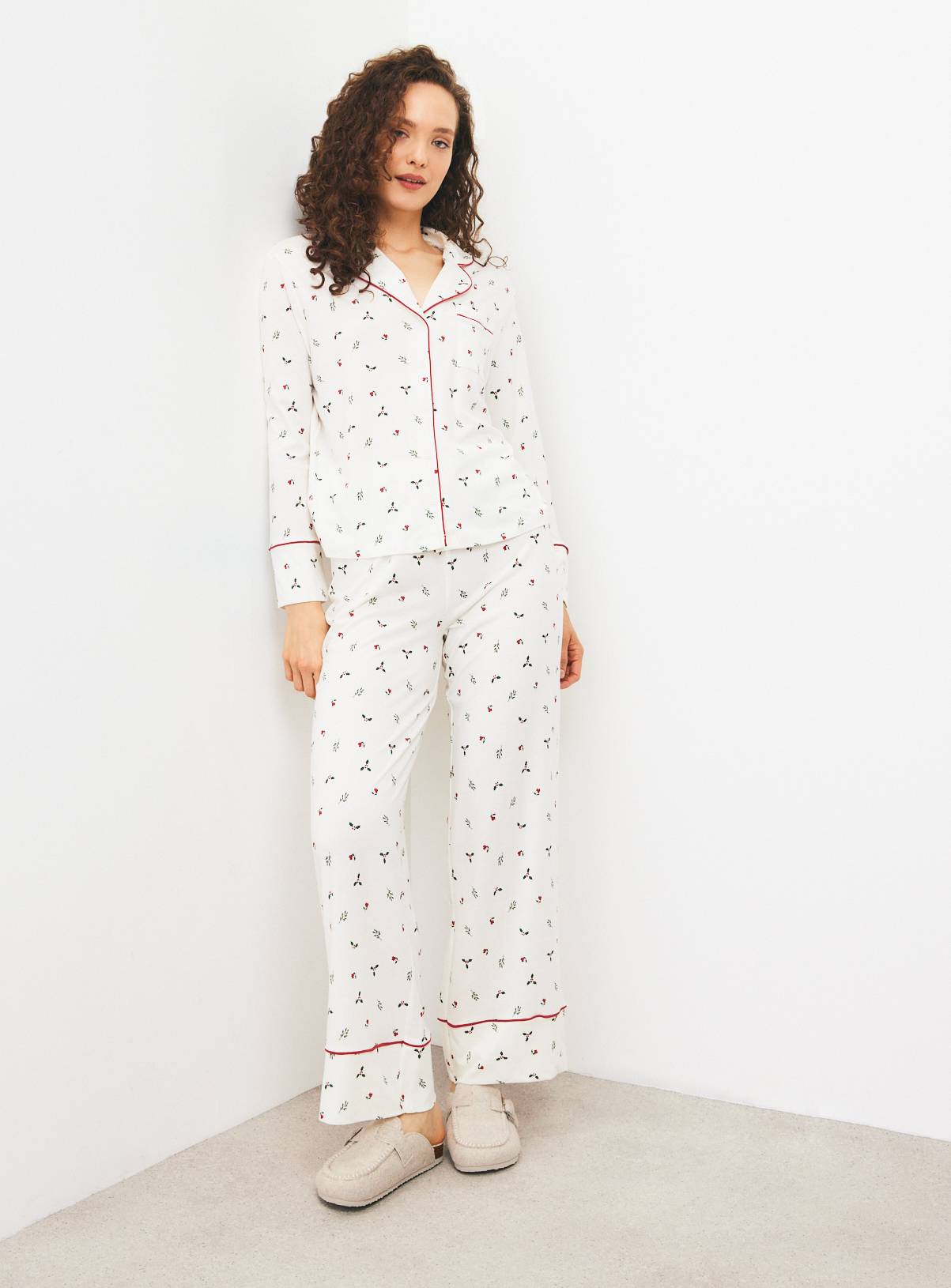 Christmas Ditsy Holly Modal Pyjamas XS - Image 2