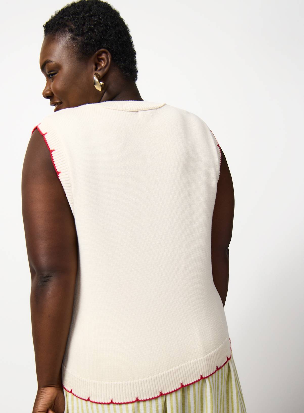 Cream Cherry Appliqué Knitted Sleeveless Cardigan S - Image 4