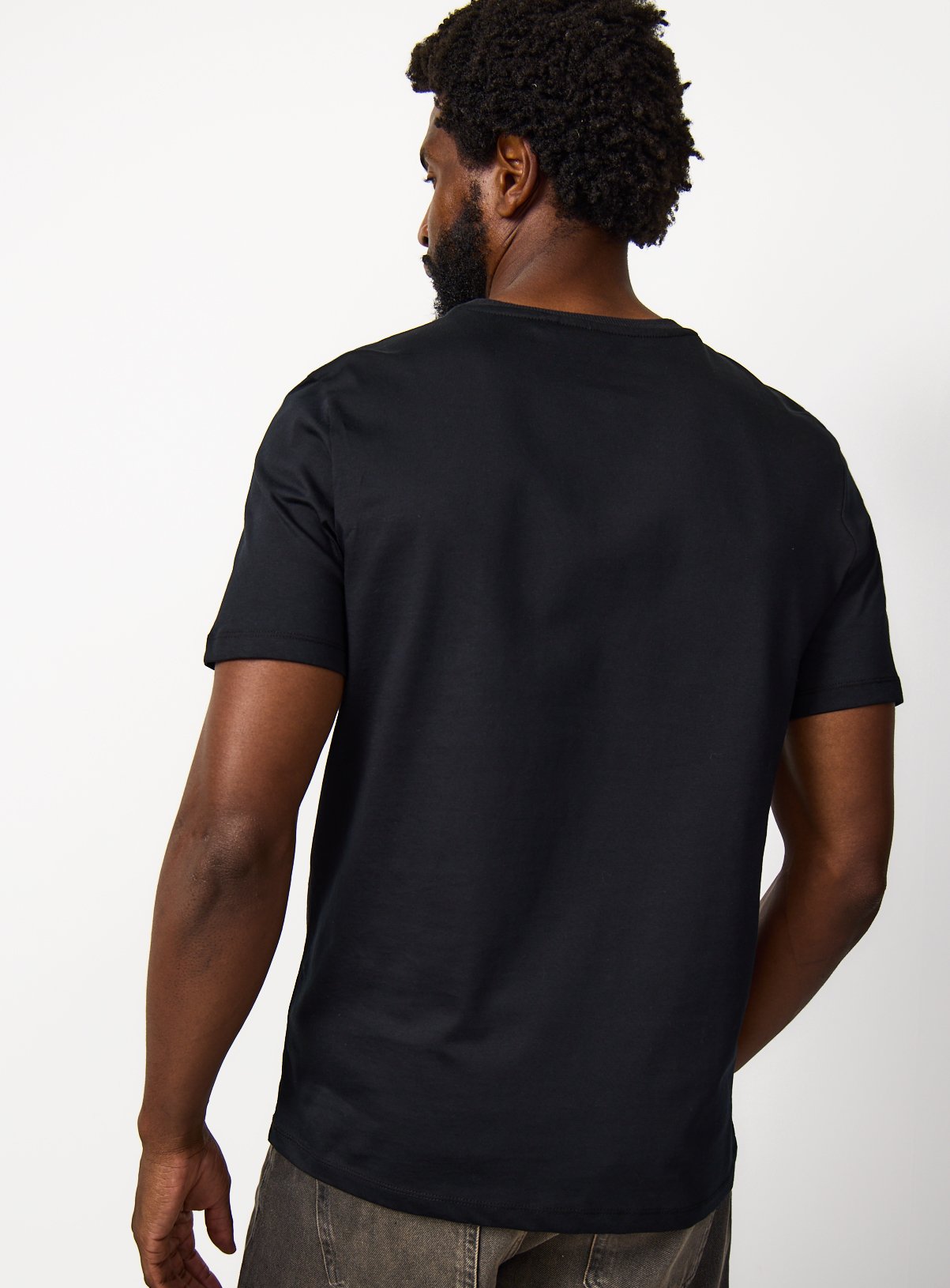 Black Embroidered Mount Fuji Regular Fit T-Shirt M - Image 5 thumbnail