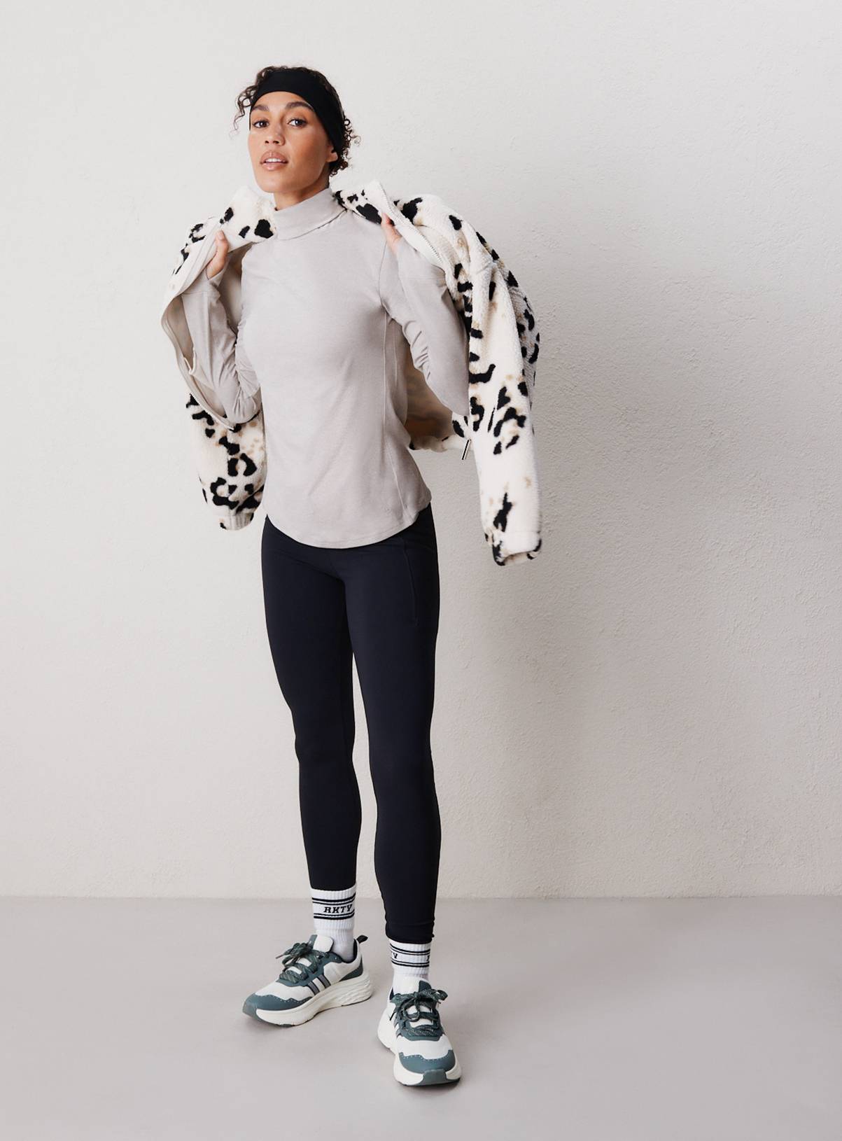 Reaktiv Soft Touch High Neck Long Sleeve Top XL - Image 1