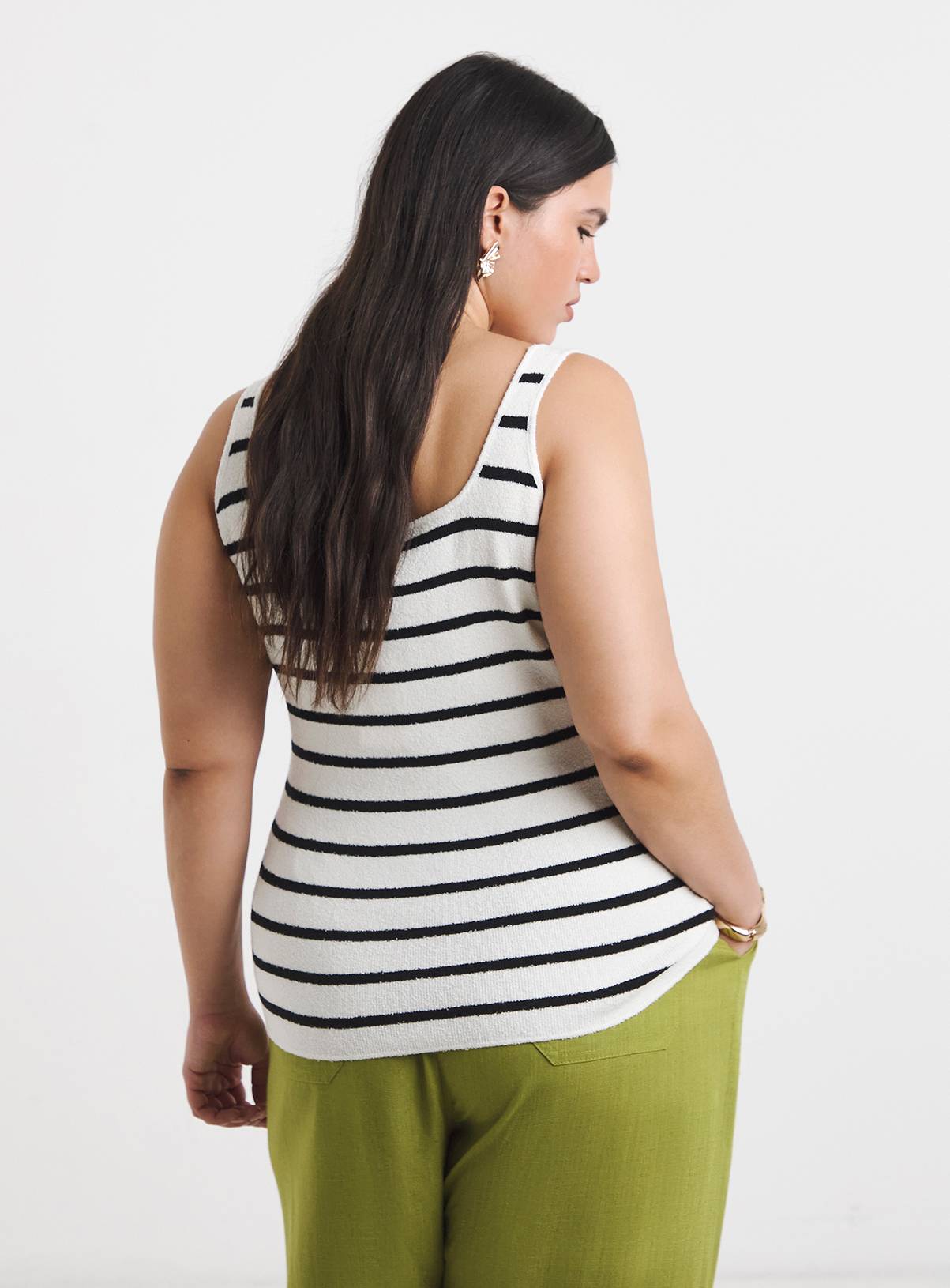 SIMPLY BE Scoop Neck Vest with Button Detail 32-34 - Image 2