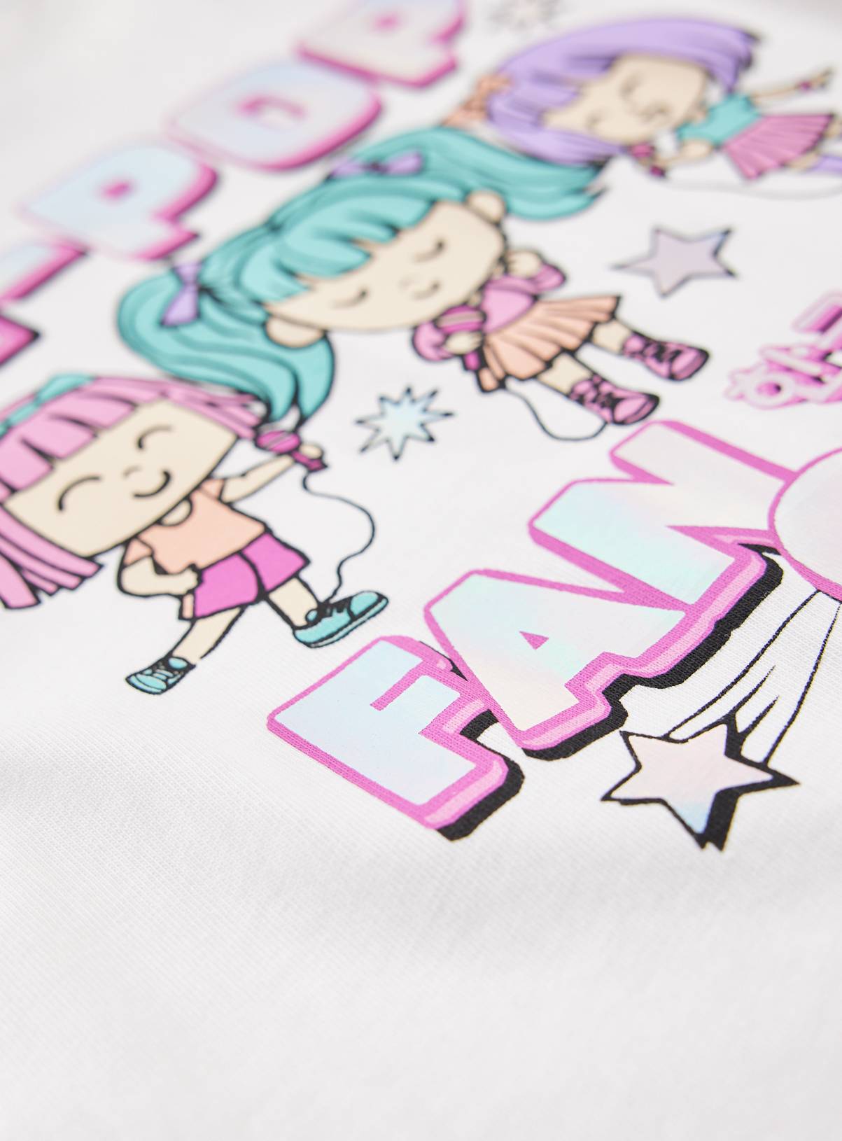 White Kpop Fan Club Graphic T-Shirt 3-4 years - Image 2
