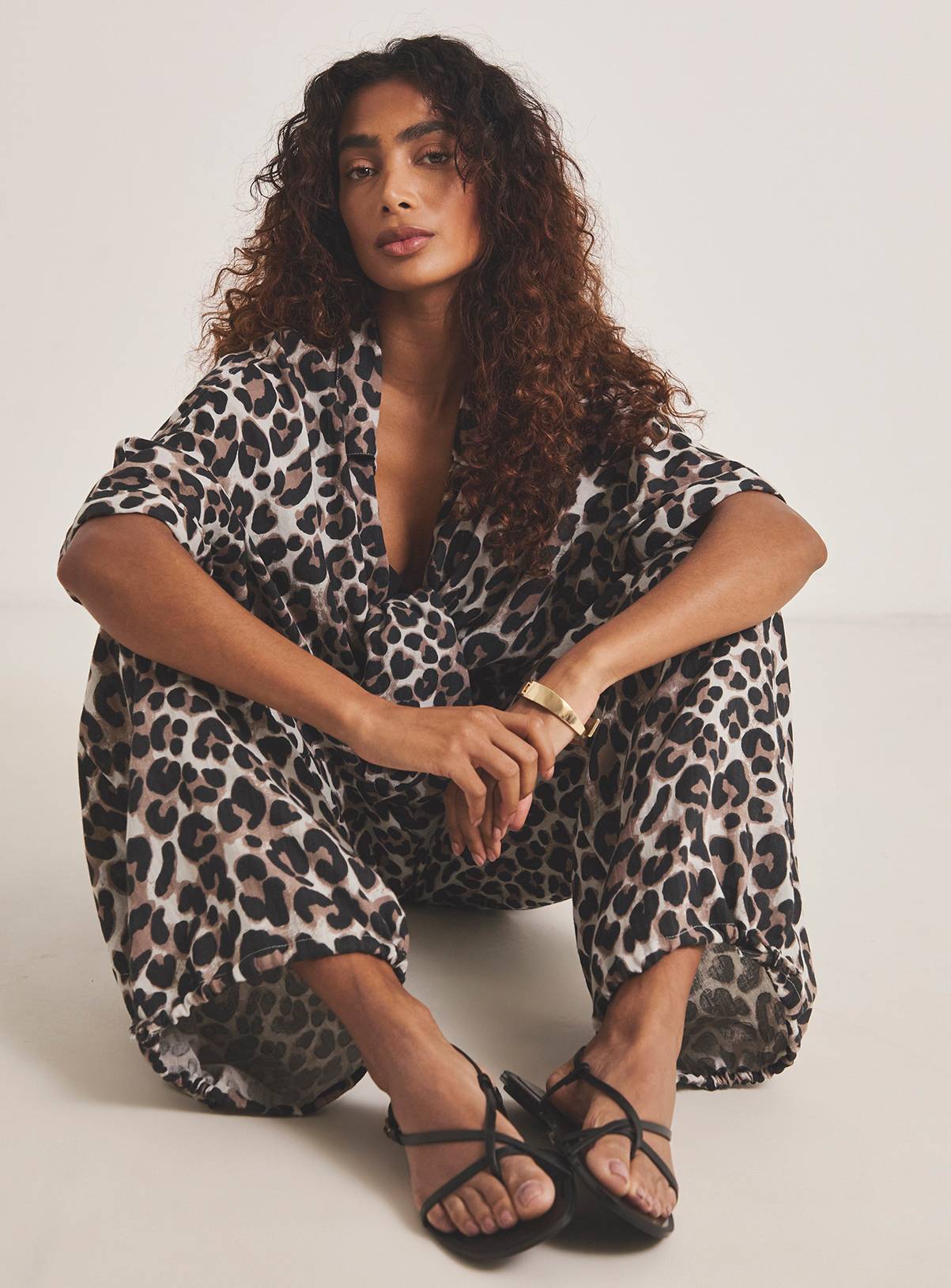 SIMPLY BE Oversized Leopard Trousers & Shirt Beach Co-Ord Set 32 - Image 3
