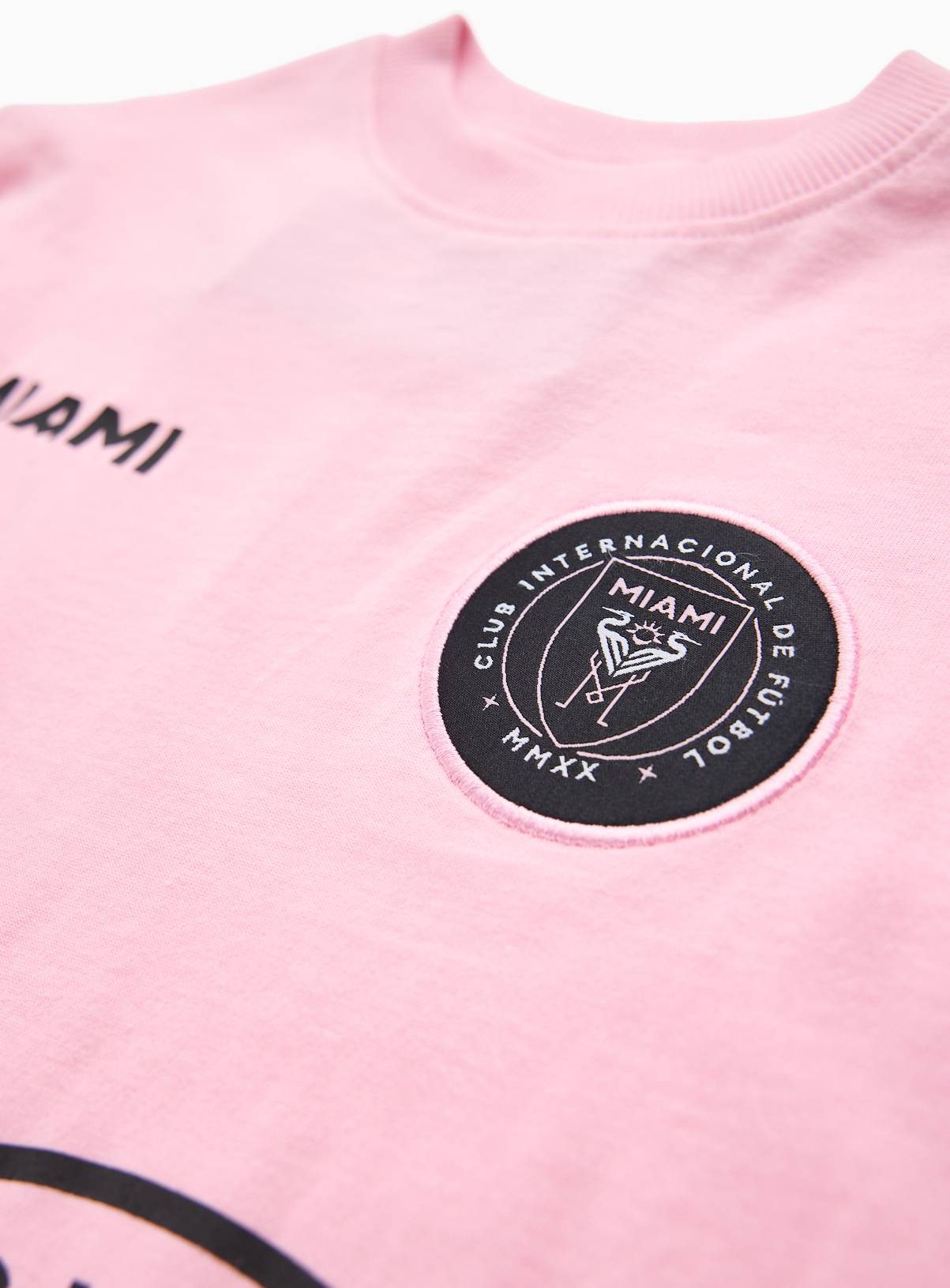 Pink Inter Miami CF Badge T-Shirt 5 years - Image 2