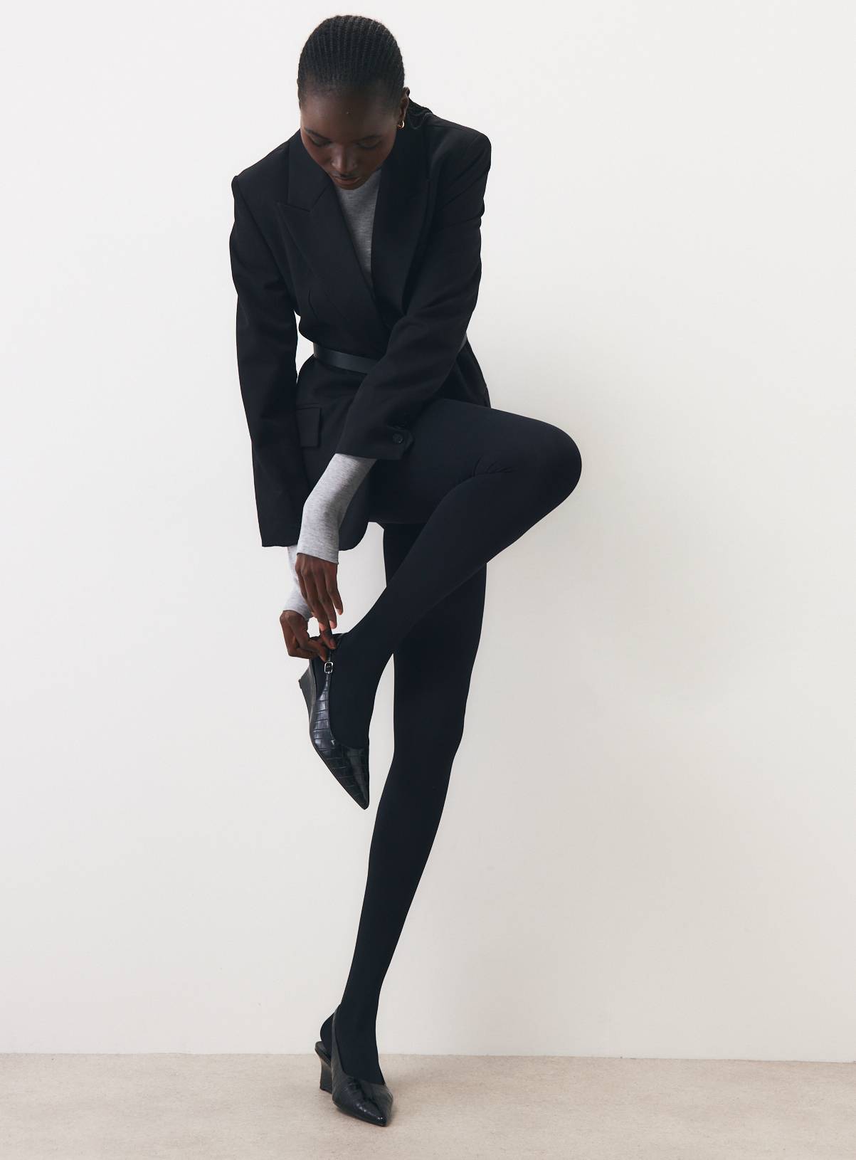 Black 200 Denier Opaque Tights S - Image 2