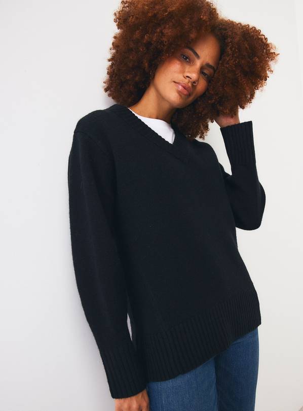 Black Pure Lambswool V-Neck Jumper L