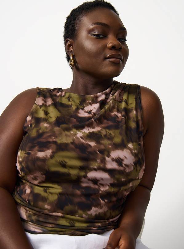 Green Blur Print Sleeveless Mesh Top 16