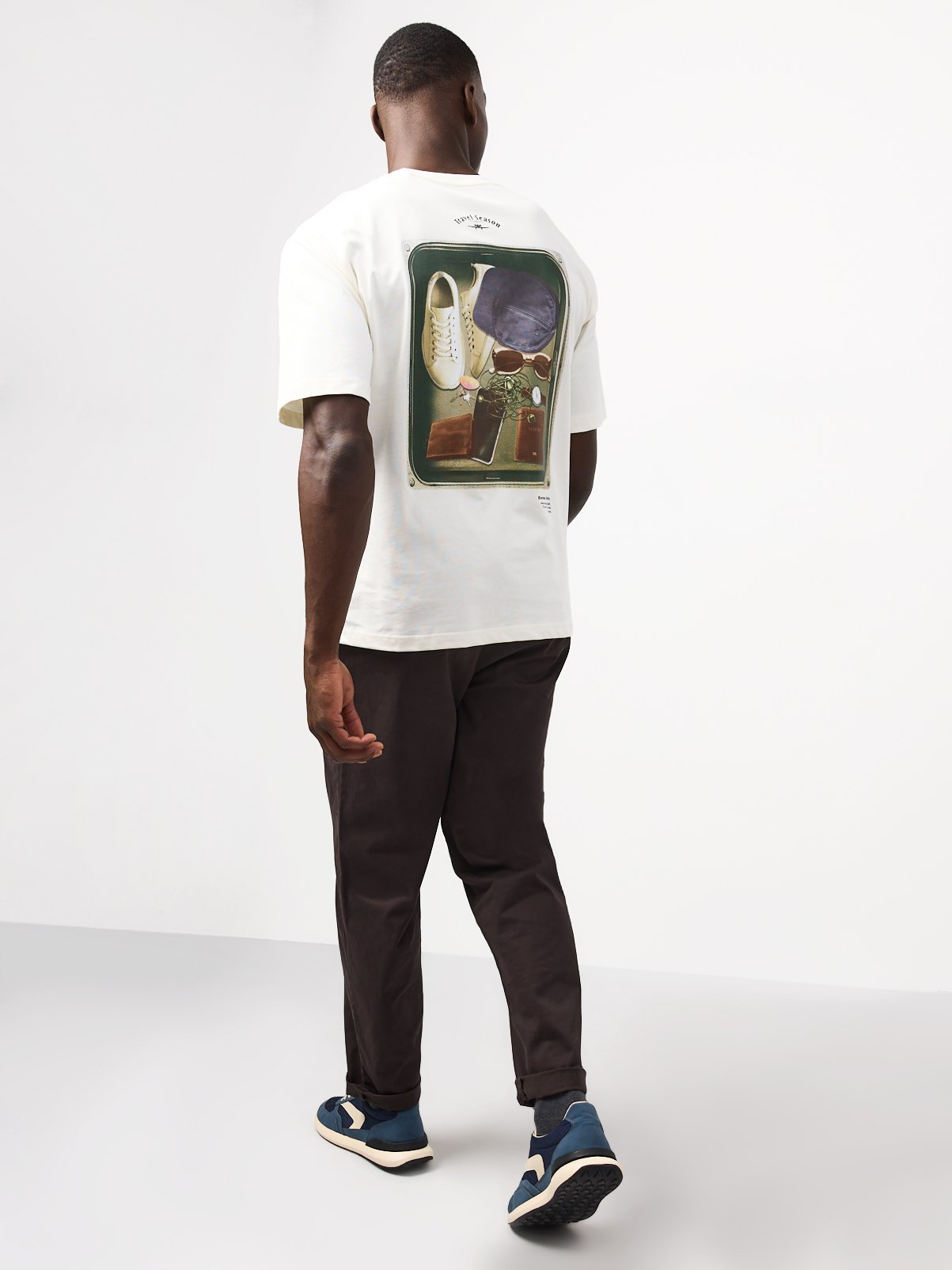 Travel Season Graphic T-Shirt XXXL - Image 6 thumbnail