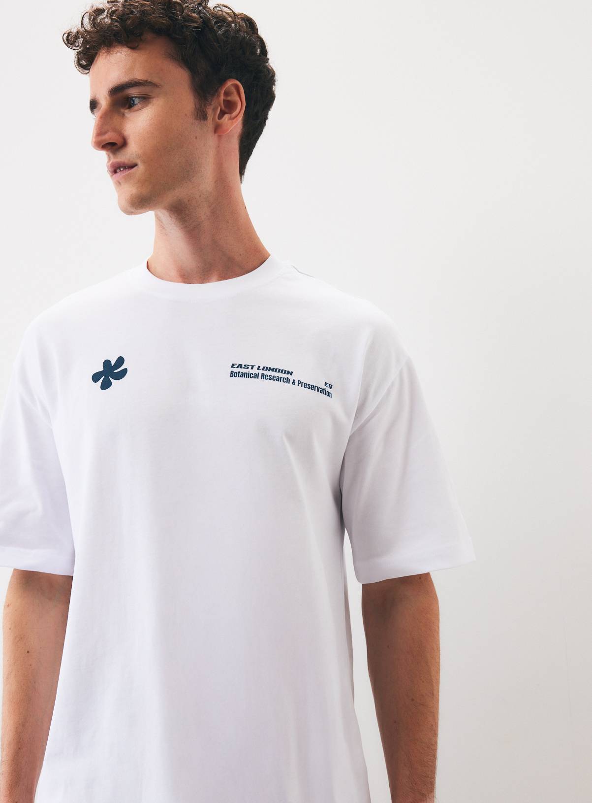 White Botanical Print Relaxed Fit T-Shirt L - Image 2