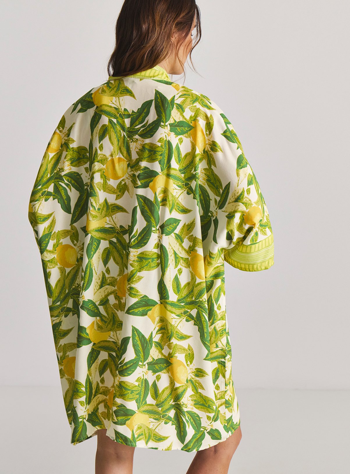 SIMPLY BE Border Print Open Maxi Kaftan 20-22 - Image 2 thumbnail