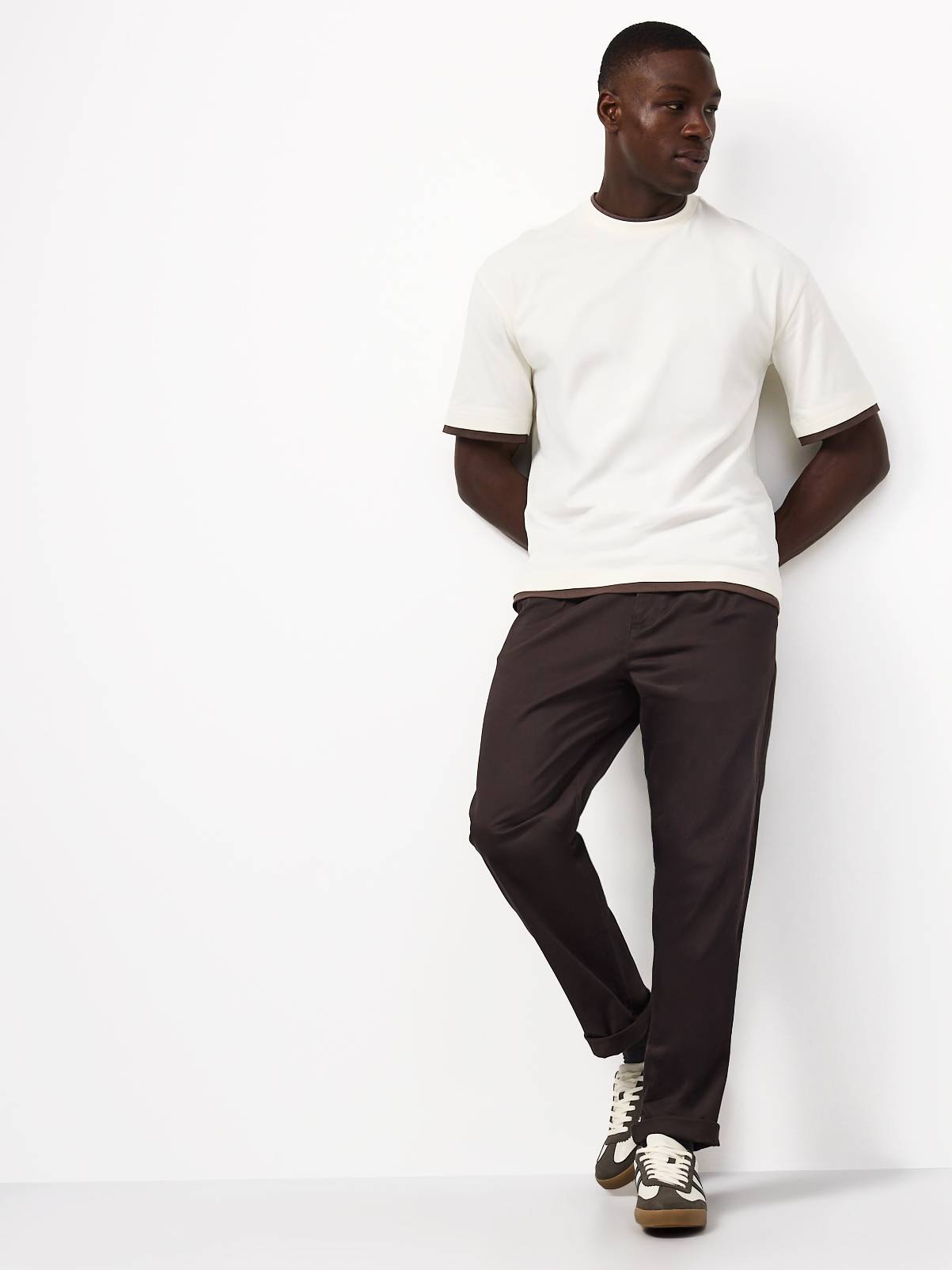 White Relaxed Mock Neck T-Shirt XXL - Image 2