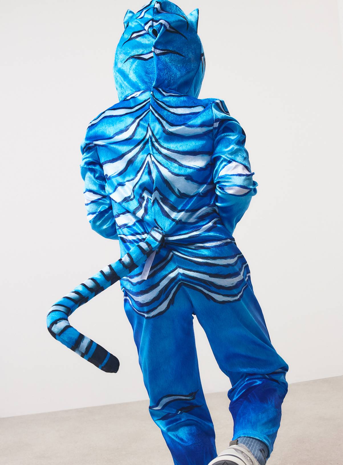 Blue K-Pop Demon Hunters Derpy Tiger All-In-One Costume 5-6 years - Image 3
