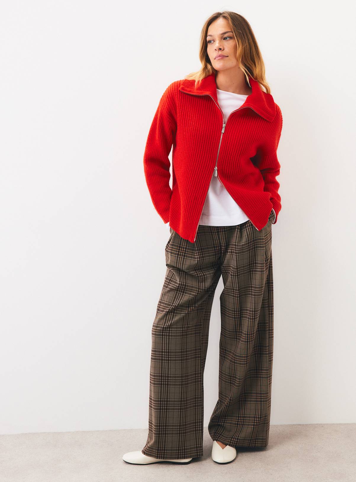 Red Premium Lambswool Zip-Through Cardigan S - Image 2