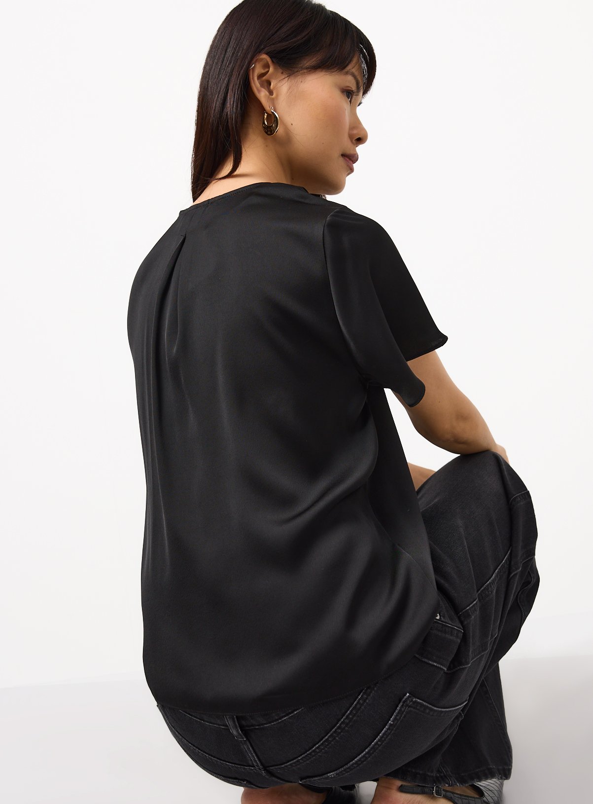 Black Pleated Button Front Top 14 - Image 4 thumbnail