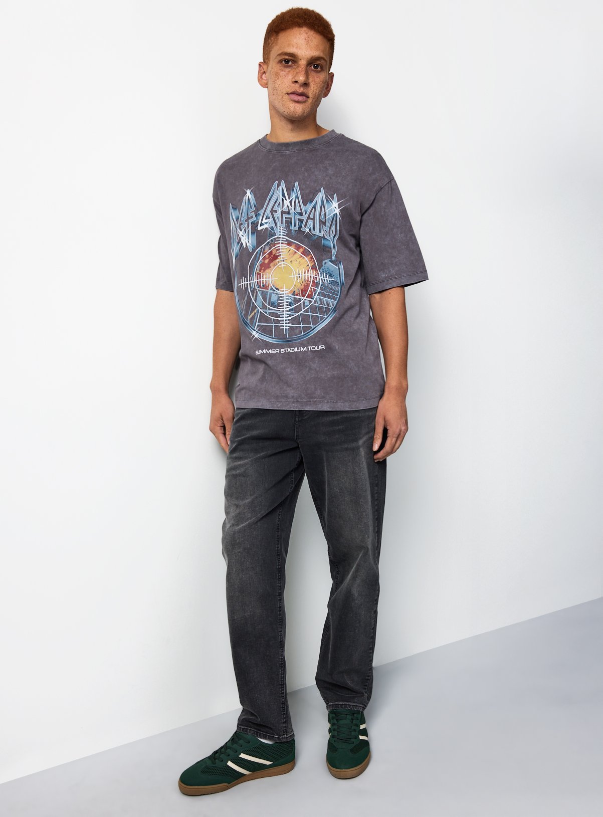Def Leppard Graphic Relaxed Fit T-Shirt XL - Image 2 thumbnail