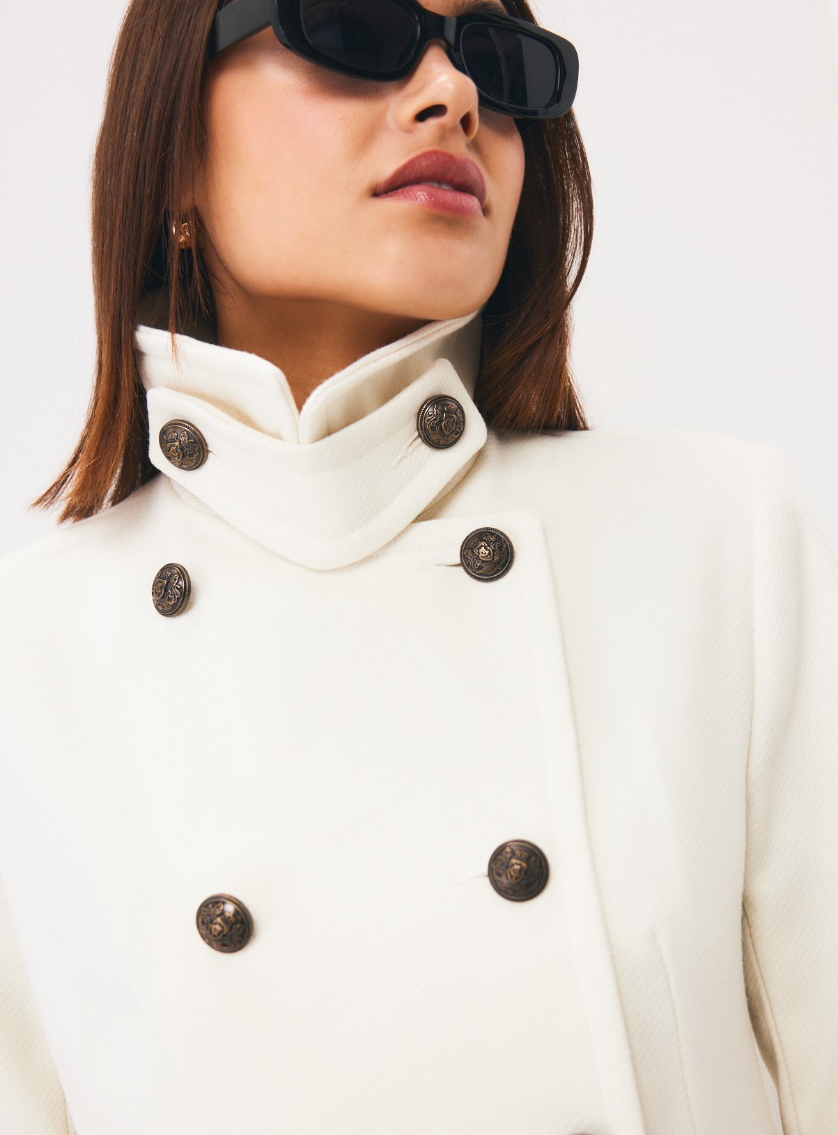 White Long Military Coat 20 - Image 3 thumbnail