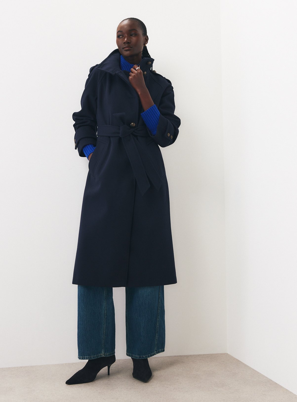 Long Military Coat 22 - Image 4 thumbnail