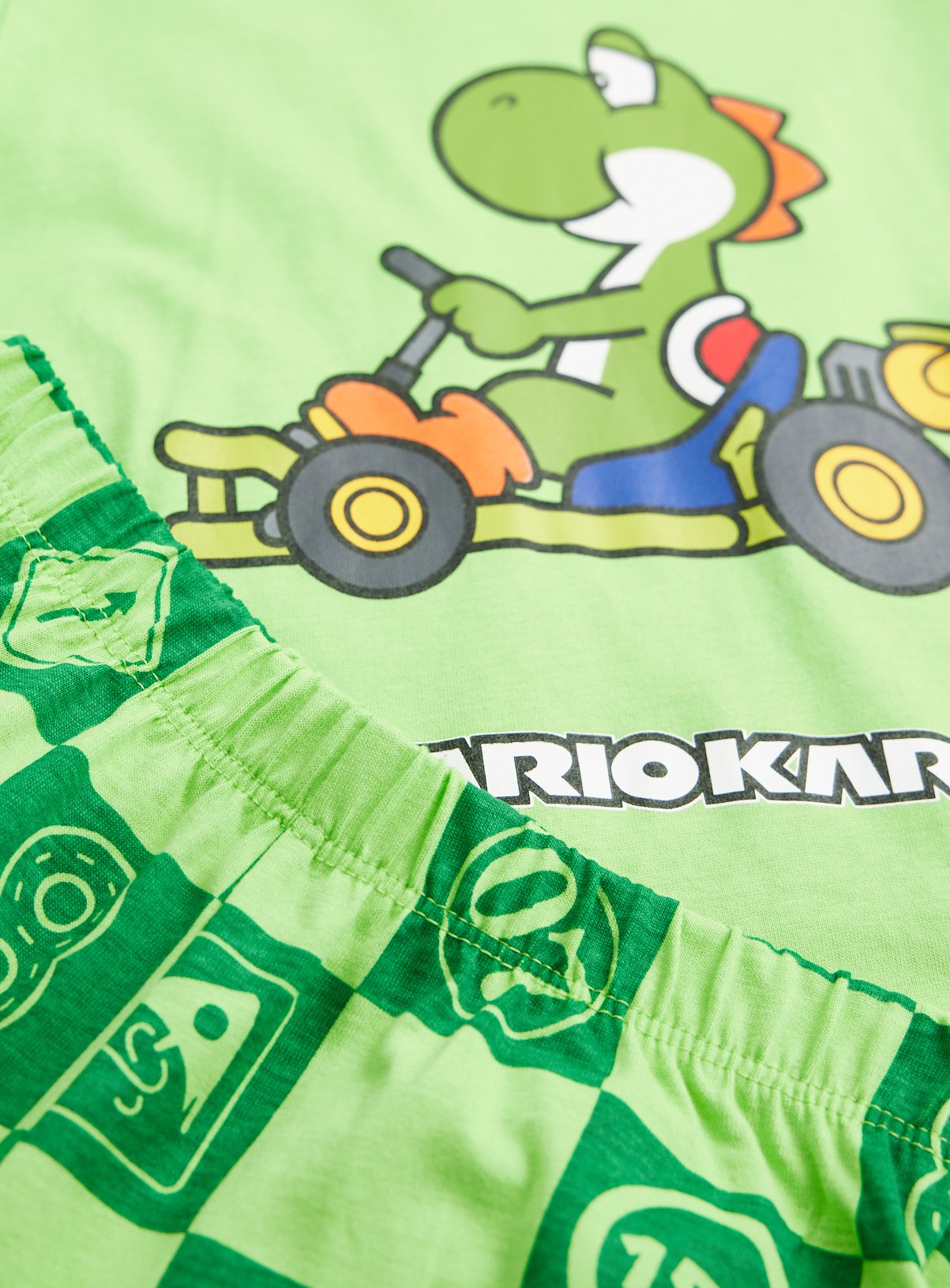 Green Mario Kart Yoshi Pyjama Set 5-6 years - Image 2 thumbnail