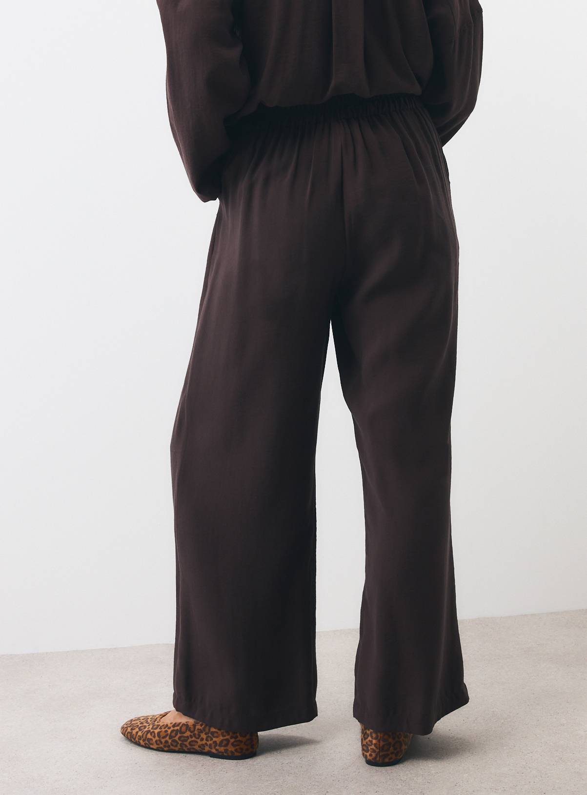 Brown Wide Leg Pleated Trousers 22 - Image 4