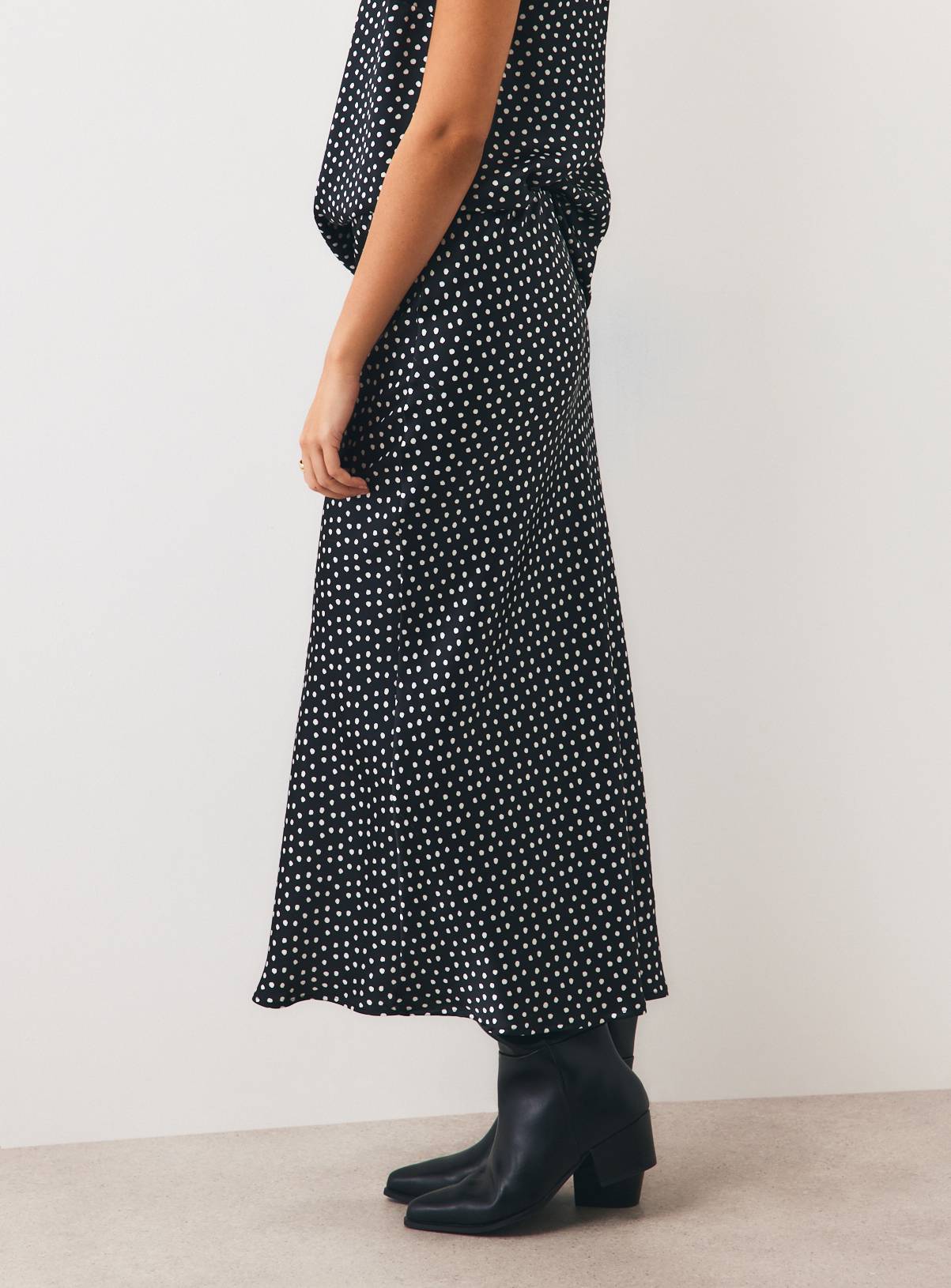 Mono Spotted Sleeveless Cowl Neck Top 24 - Image 1
