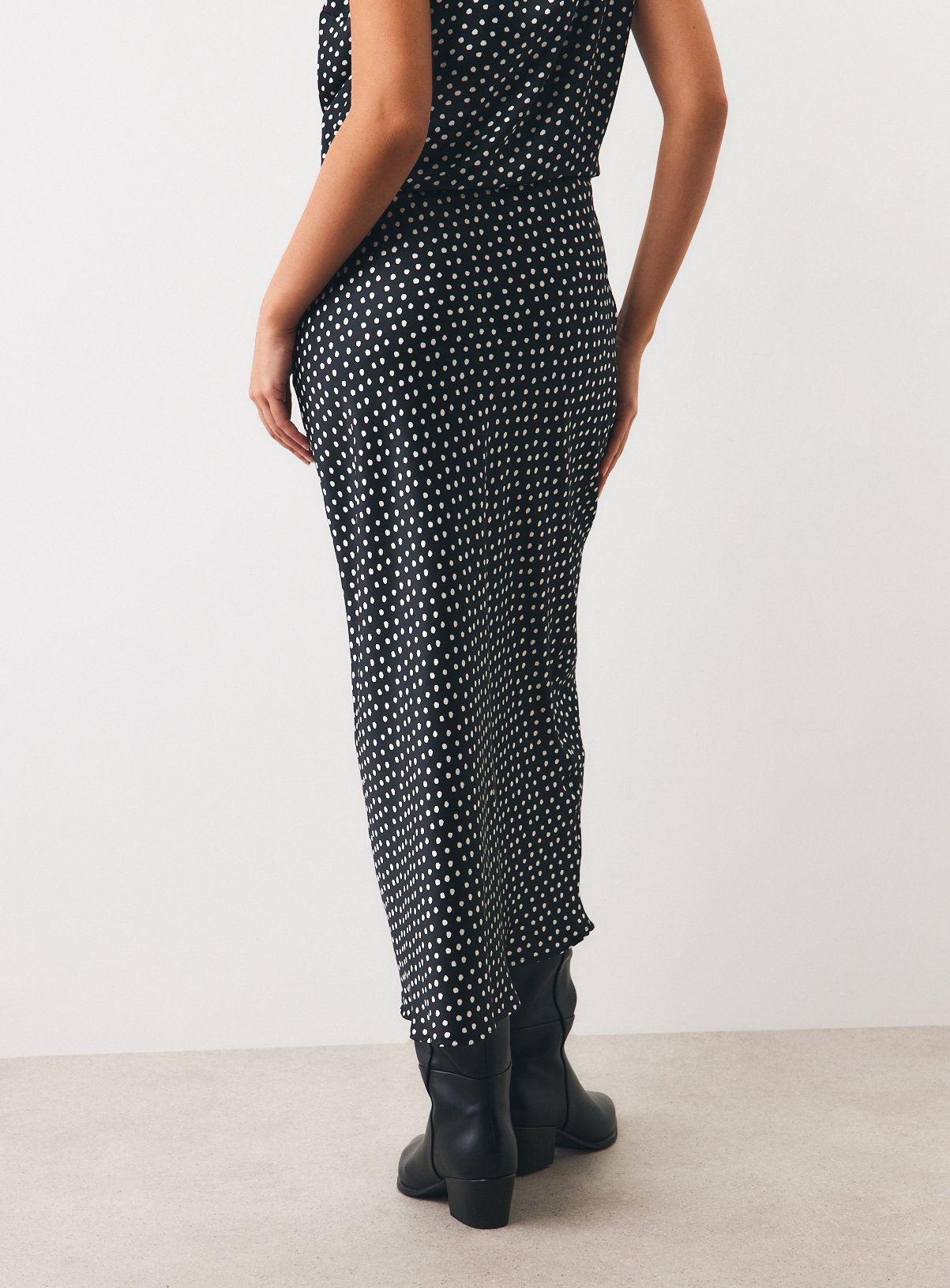 Mono Spotted Sleeveless Cowl Neck Top 24 - Image 4 thumbnail