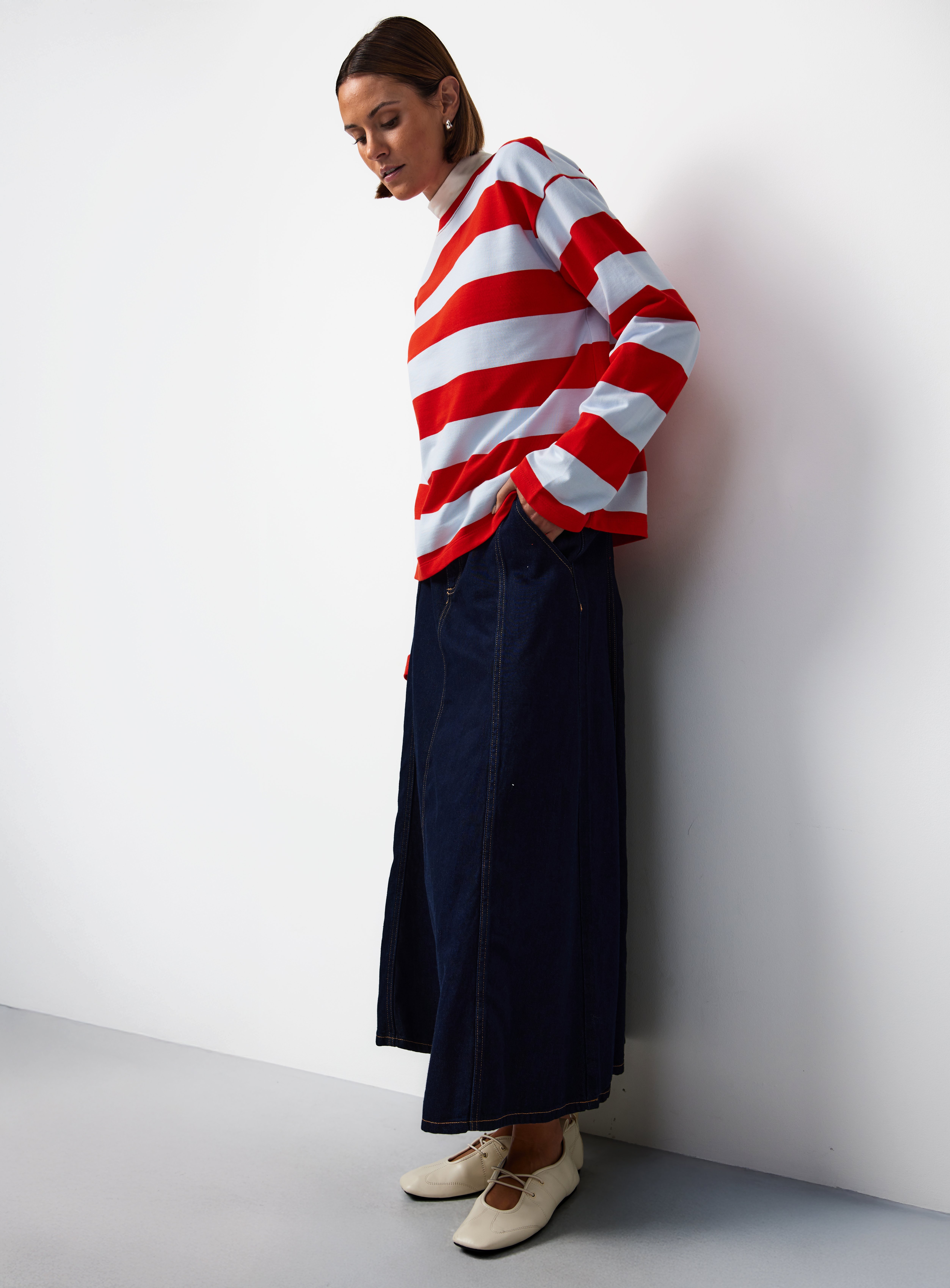 Red & Blue Stripe Relaxed Fit Sweatshirt L - Image 2 thumbnail