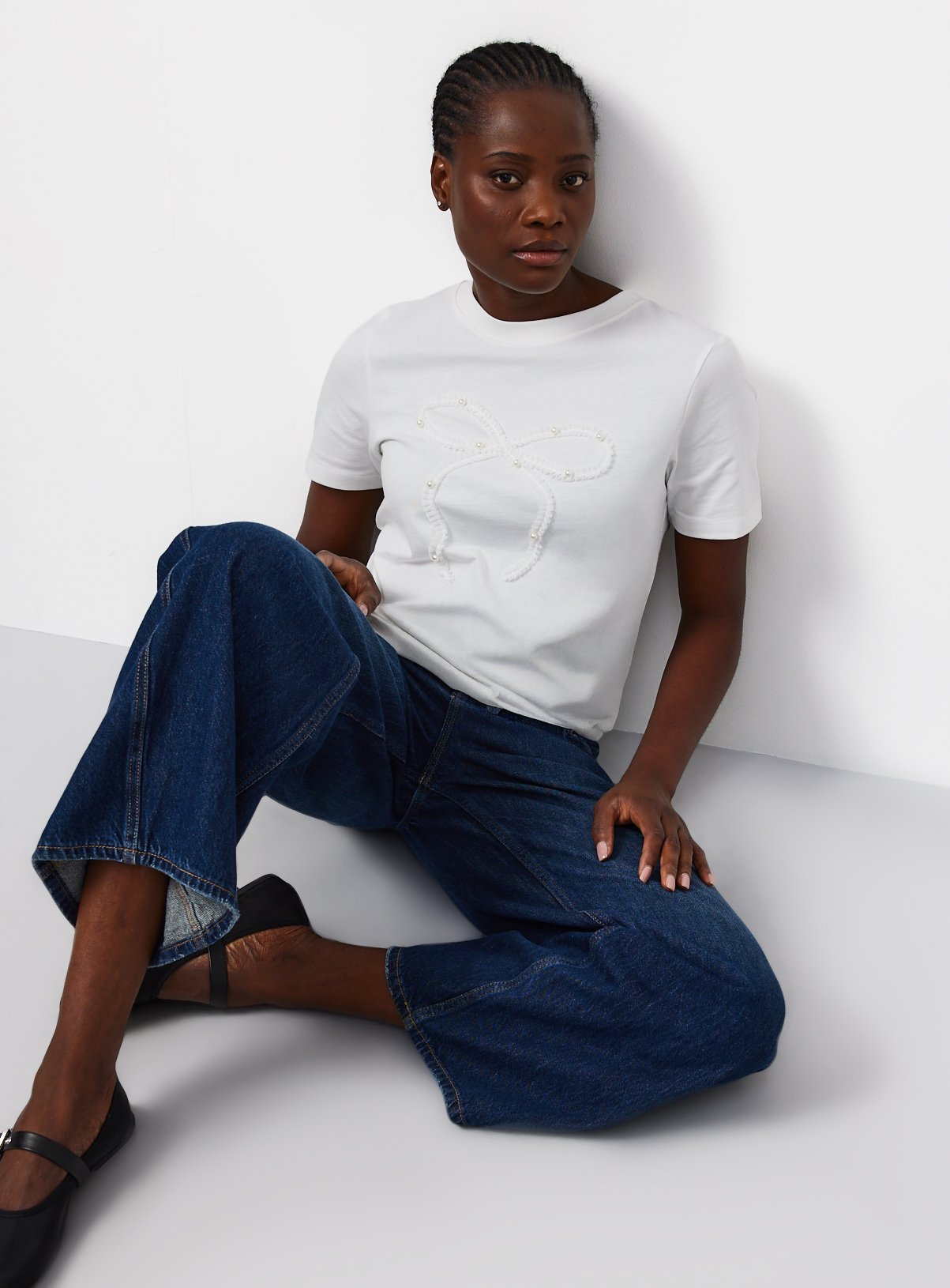 White Bow Appliqué Regular Fit T-Shirt 8 - Image 2 thumbnail