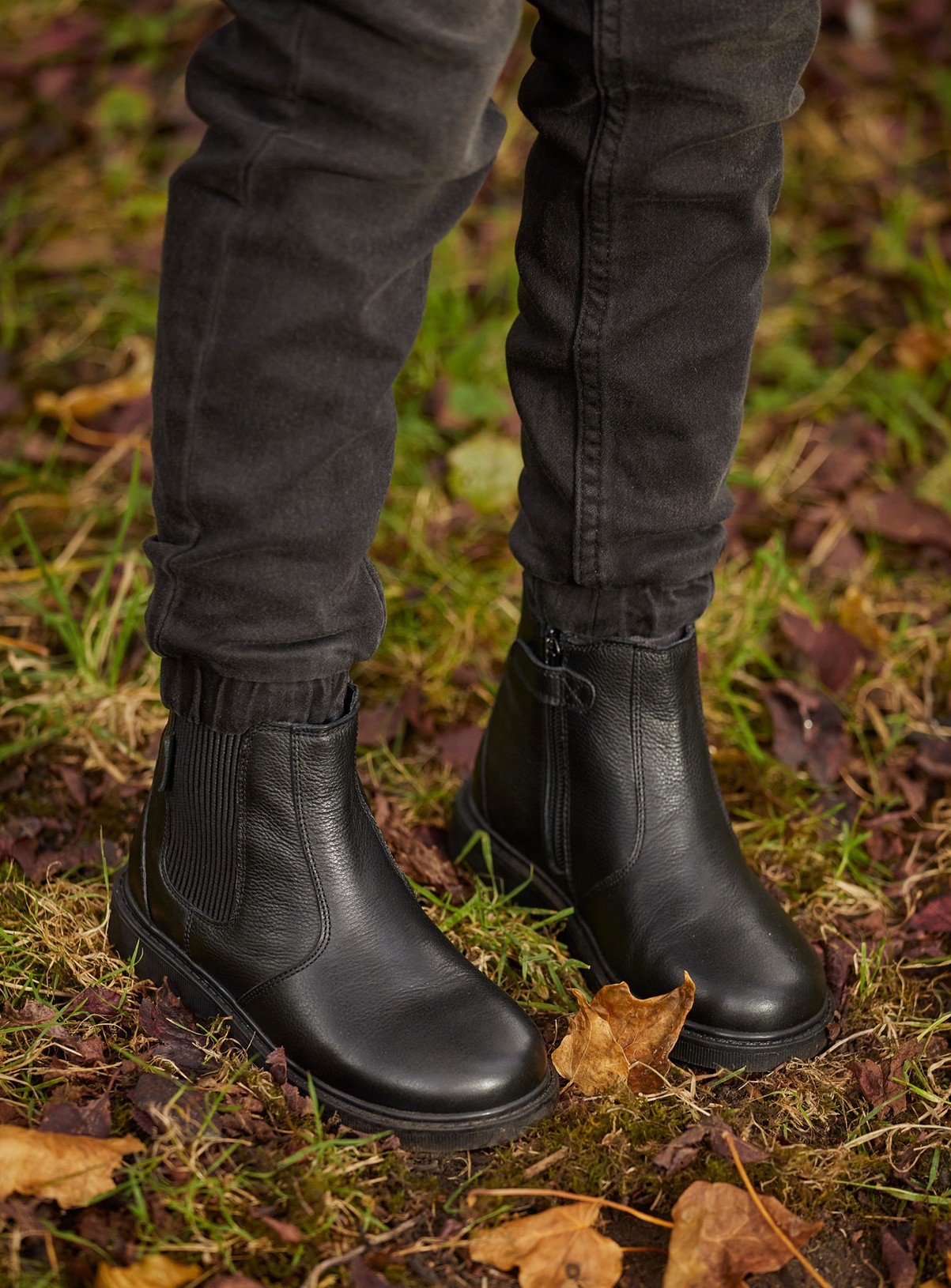 TOEZONE Dakota Boys Zip and Gusset Black Leather Ankle Boots 11 Infant - Image 6 thumbnail