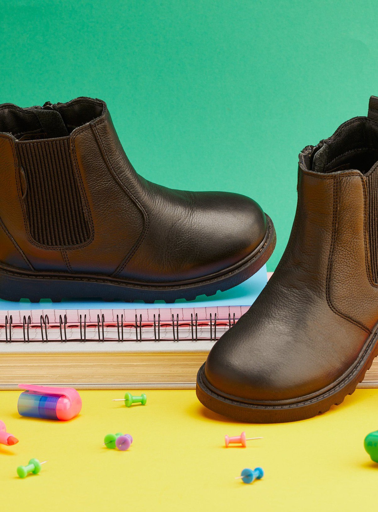 TOEZONE Lily Girls Zip and Gusset Black Leather Ankle Boots 10 Infant - Image 3 thumbnail