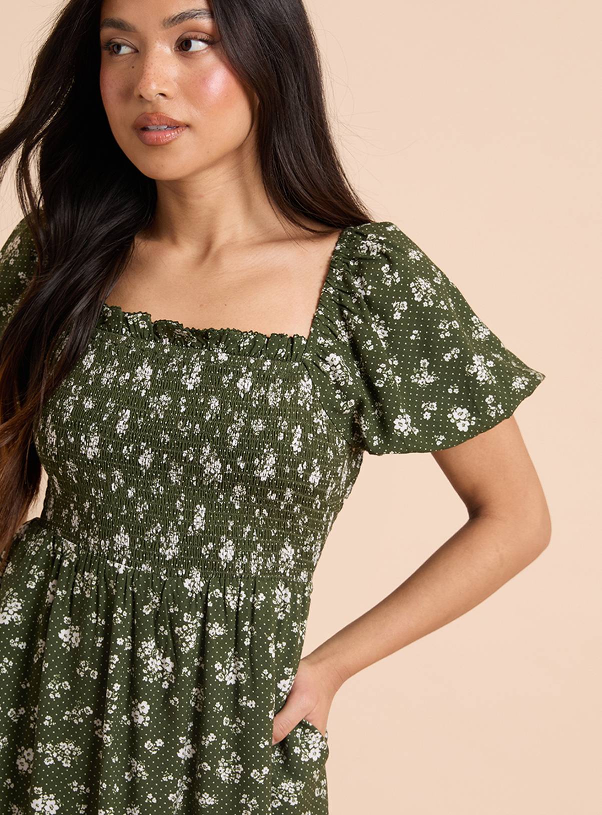 DOROTHY PERKINS Petite Mono Floral Shirred Bodice Trim Detail Midaxi Dress 18 - Image 2