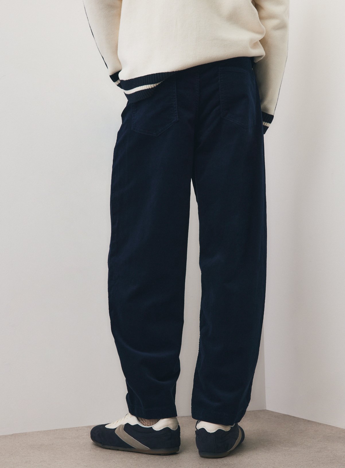 Navy Corduroy Barrel Trousers 32R - Image 5 thumbnail