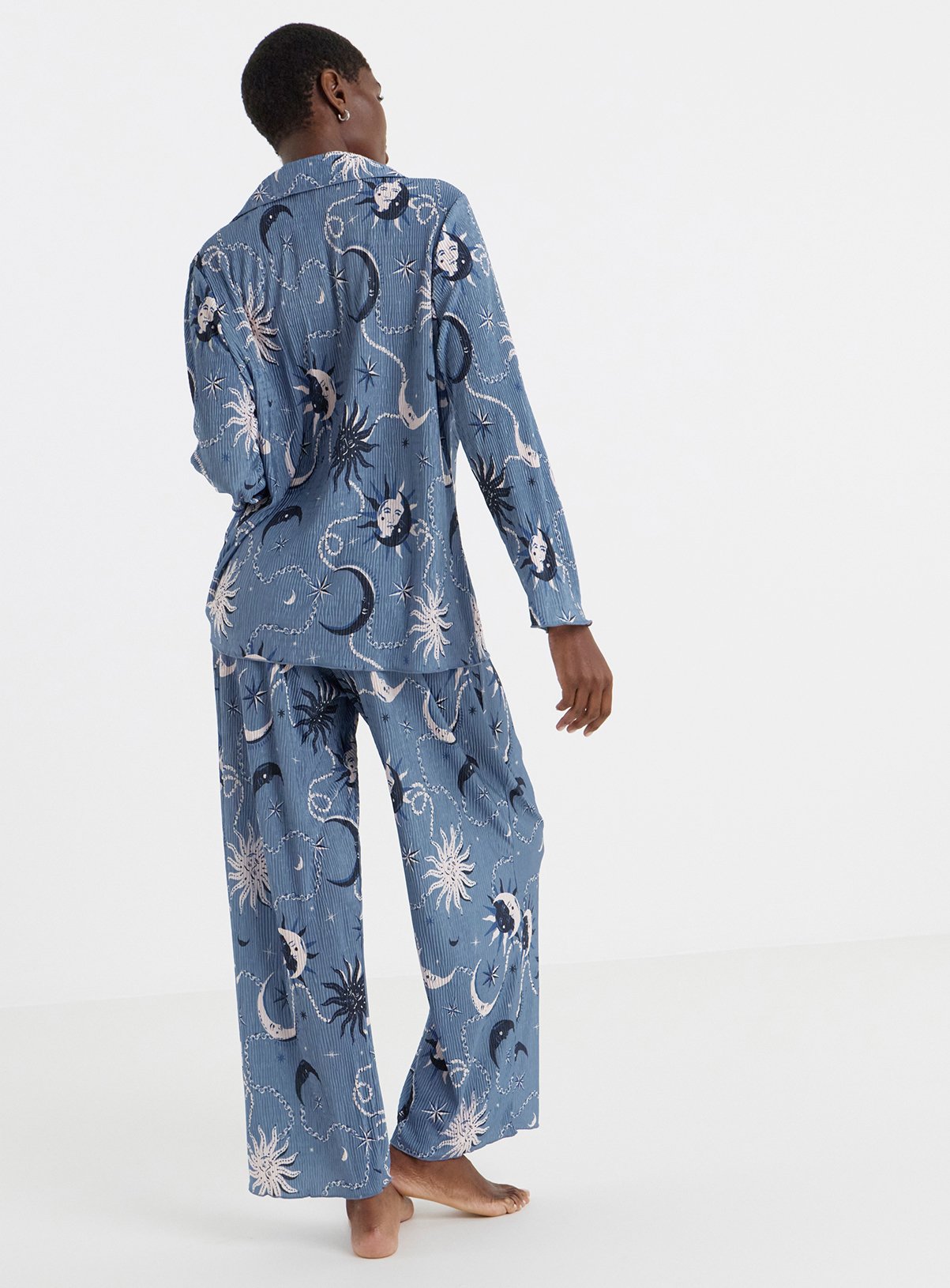 SIMPLY BE Celestial Button Plisse Pyjama Set 32-34 - Image 2 thumbnail