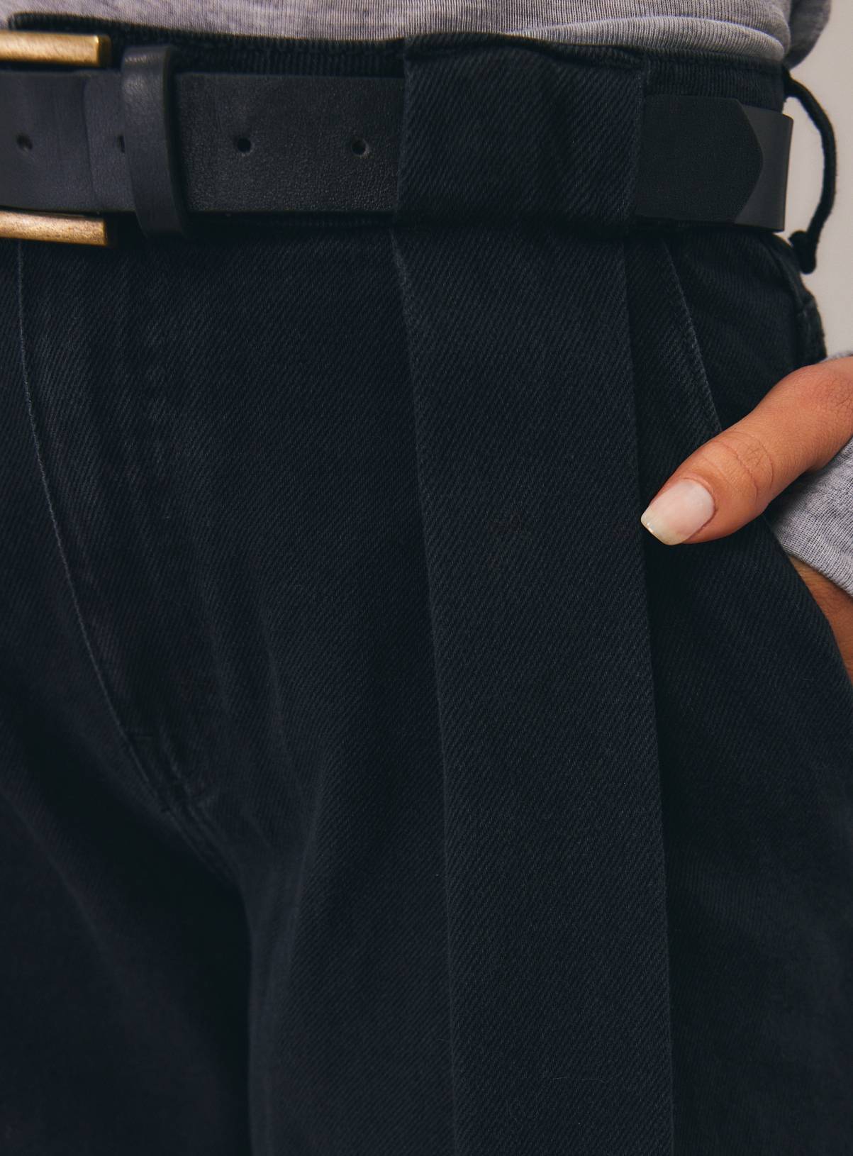 Black Pleat Barrel Jeans 12 - Image 3