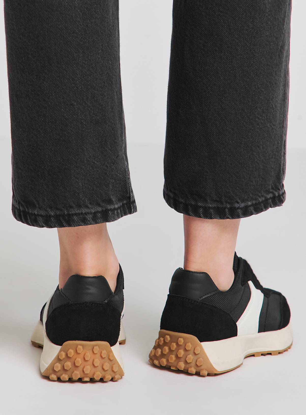 SIMPLY BE Retro Runner Trainer Wide Fit Black 5 - Image 2