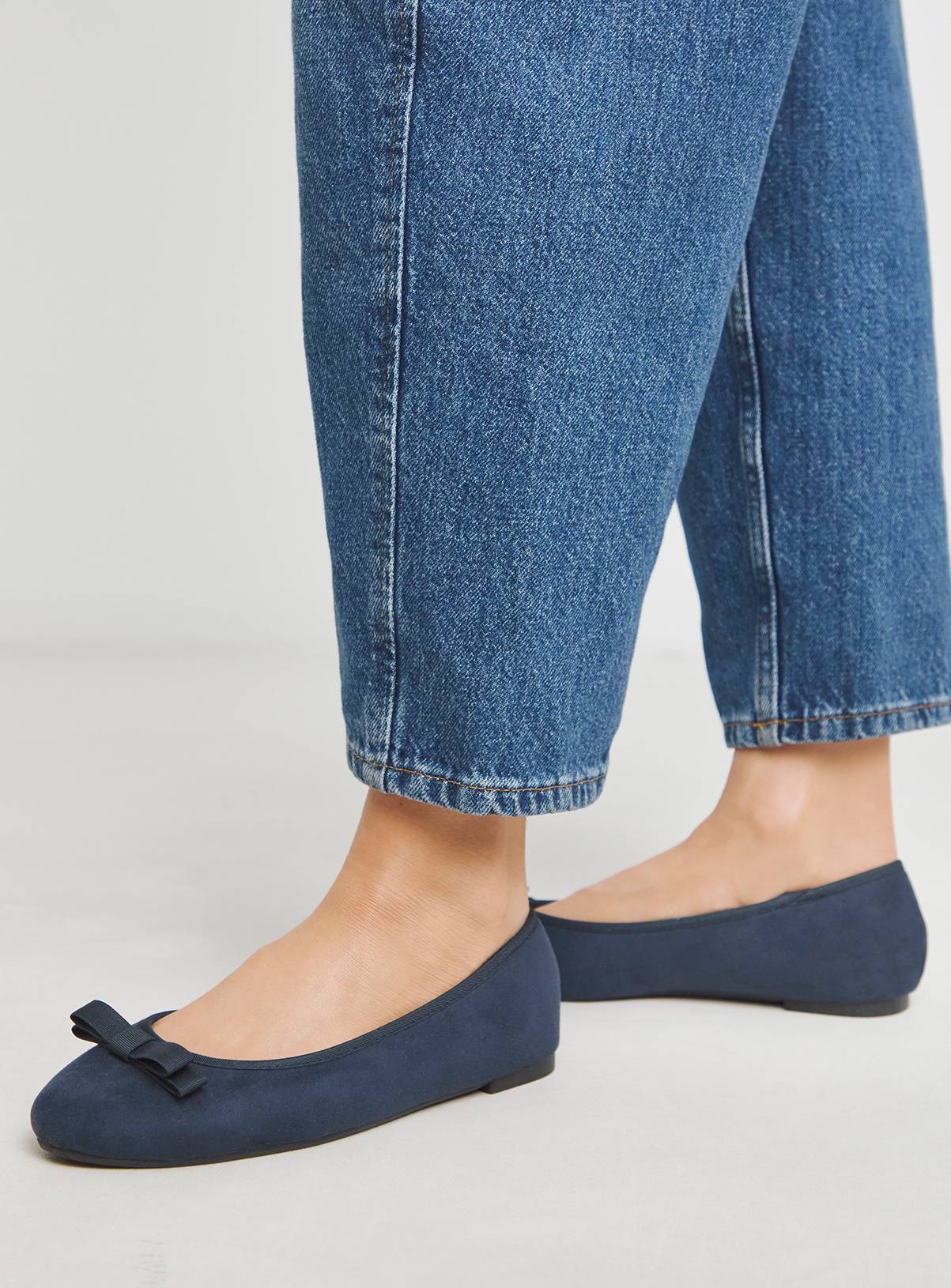 SIMPLY BE Classic Ballerina Bow Shoe Wide Fit 4 - Image 3