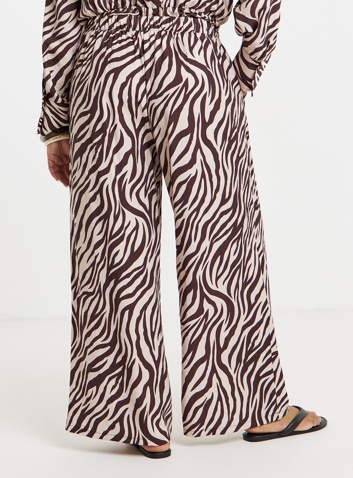 SIMPLY BE Zebra Wide Leg Trouser Brown 22 - Image 2 thumbnail