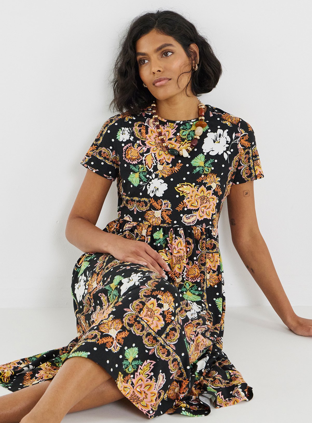 SIMPLY BE Supersoft Midi Dress with Pockets 22 - Image 3 thumbnail