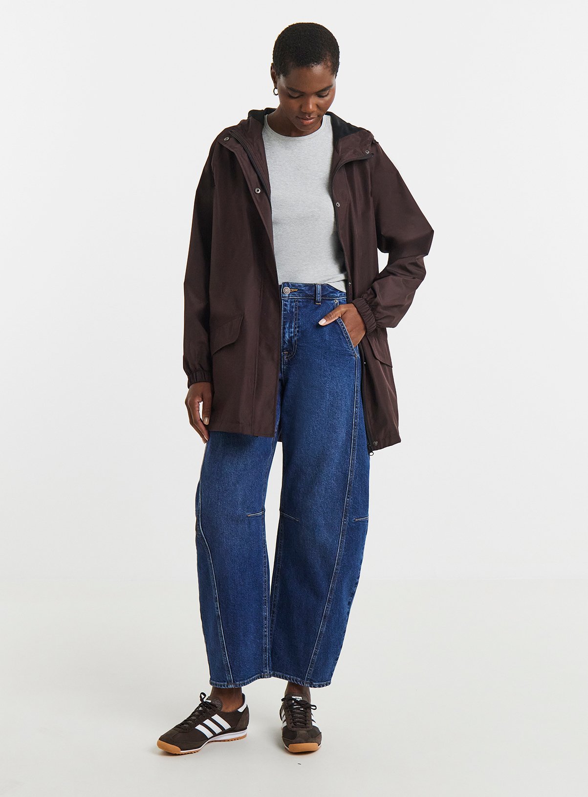 JD WILLIAMS Fishtail Lightweight Raincoat 32-34 - Image 3 thumbnail