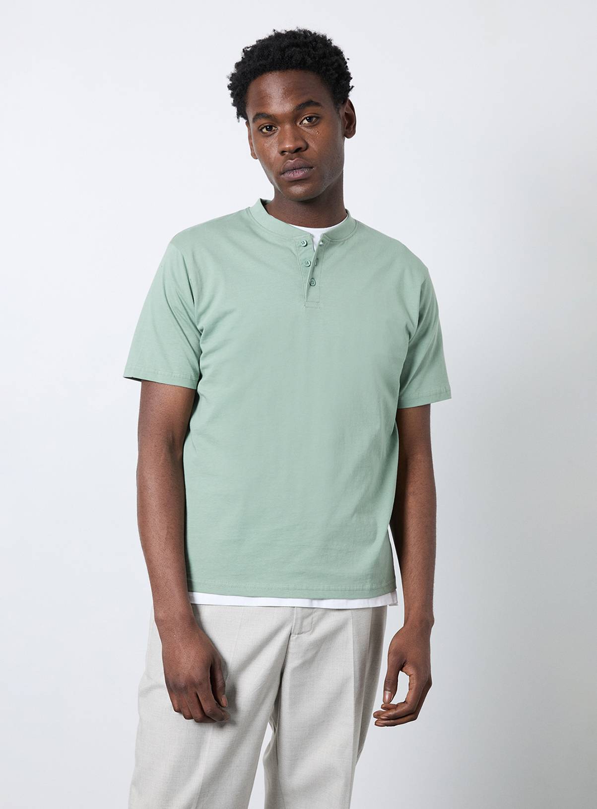 BURTON Sage Grandad Neck T-Shirt L - Image 1