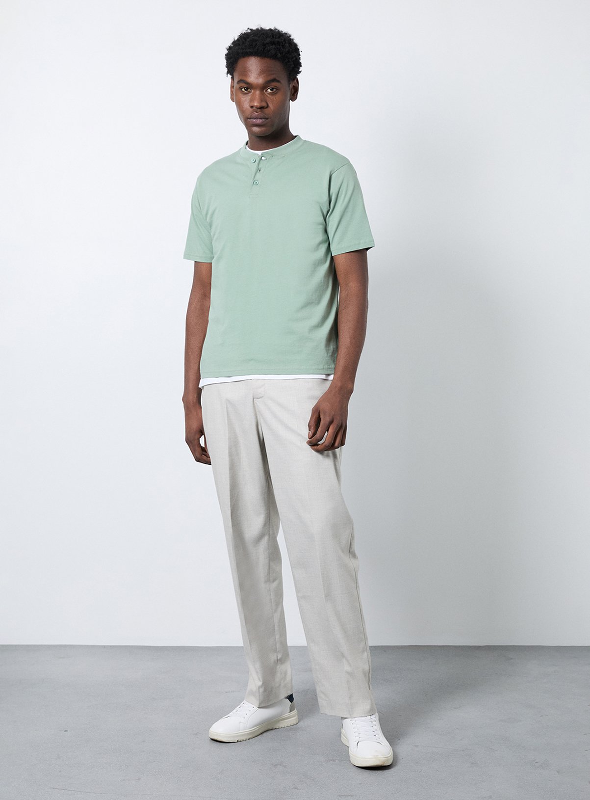 BURTON Sage Grandad Neck T-Shirt L - Image 4 thumbnail