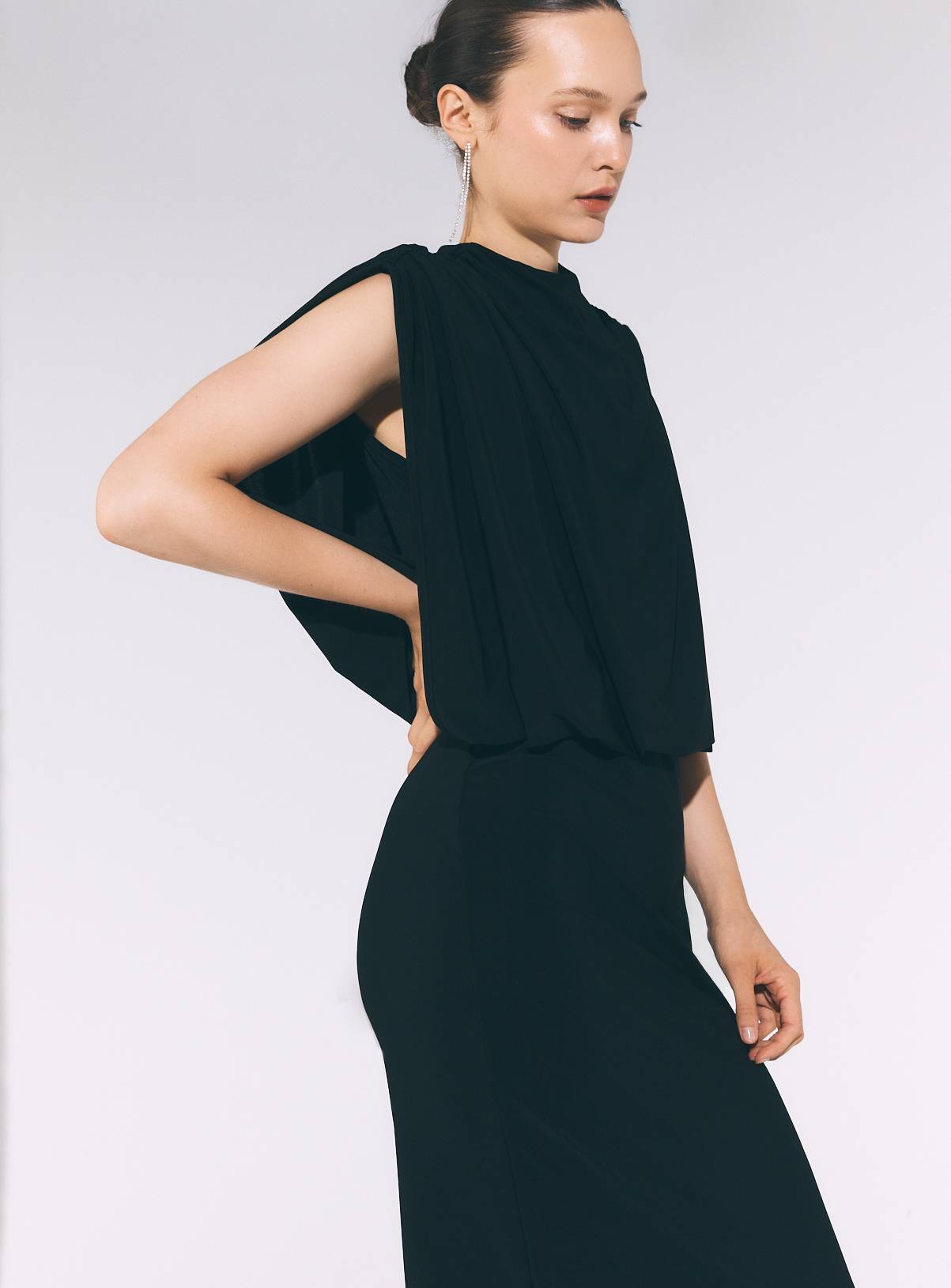 Black Sleeveless Midaxi Dress 18 - Image 1