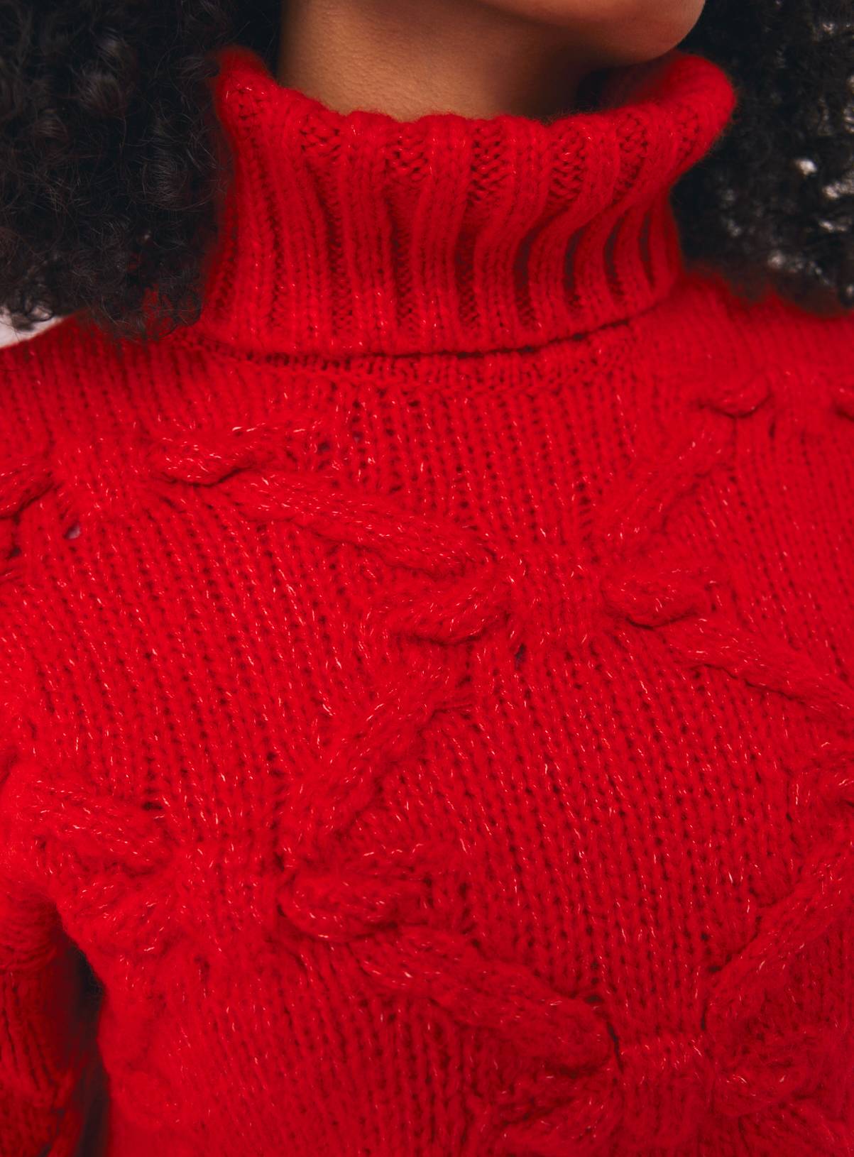 Red Diamond Pattern Knitted Roll Neck Sweater M - Image 3