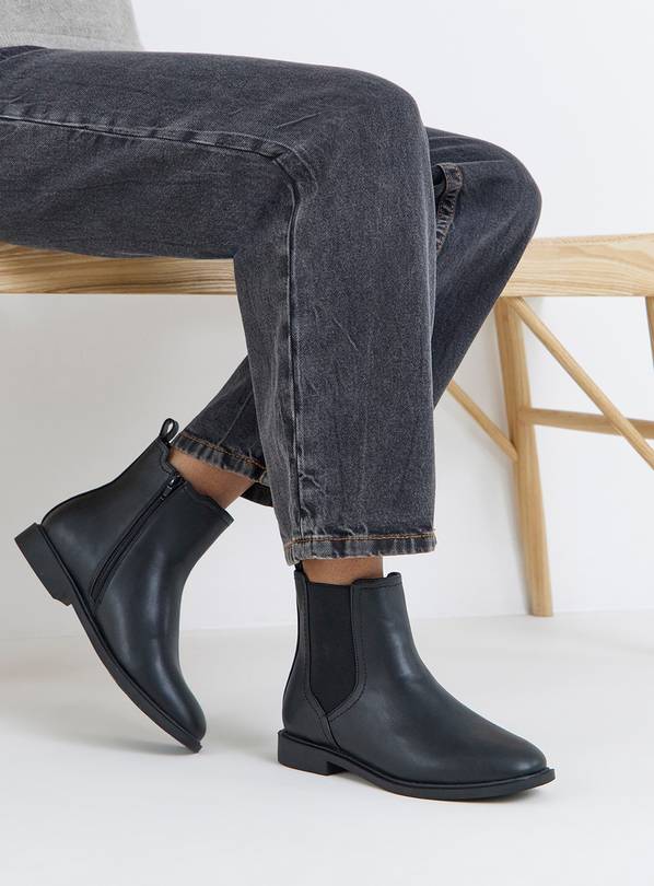 SIMPLY BE Classic Chelsea Boot Standard 7