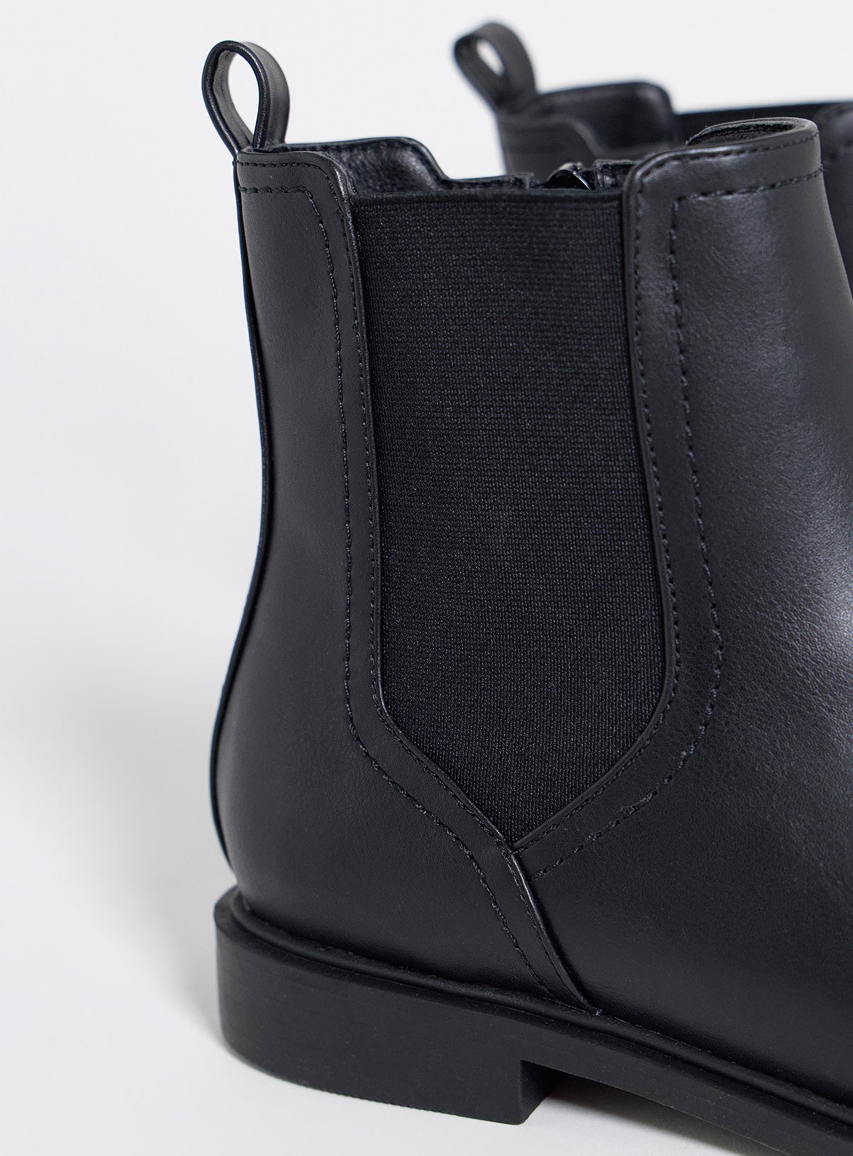 SIMPLY BE Classic Chelsea Boot Extra Wide Fit Black 6 - Image 4 thumbnail