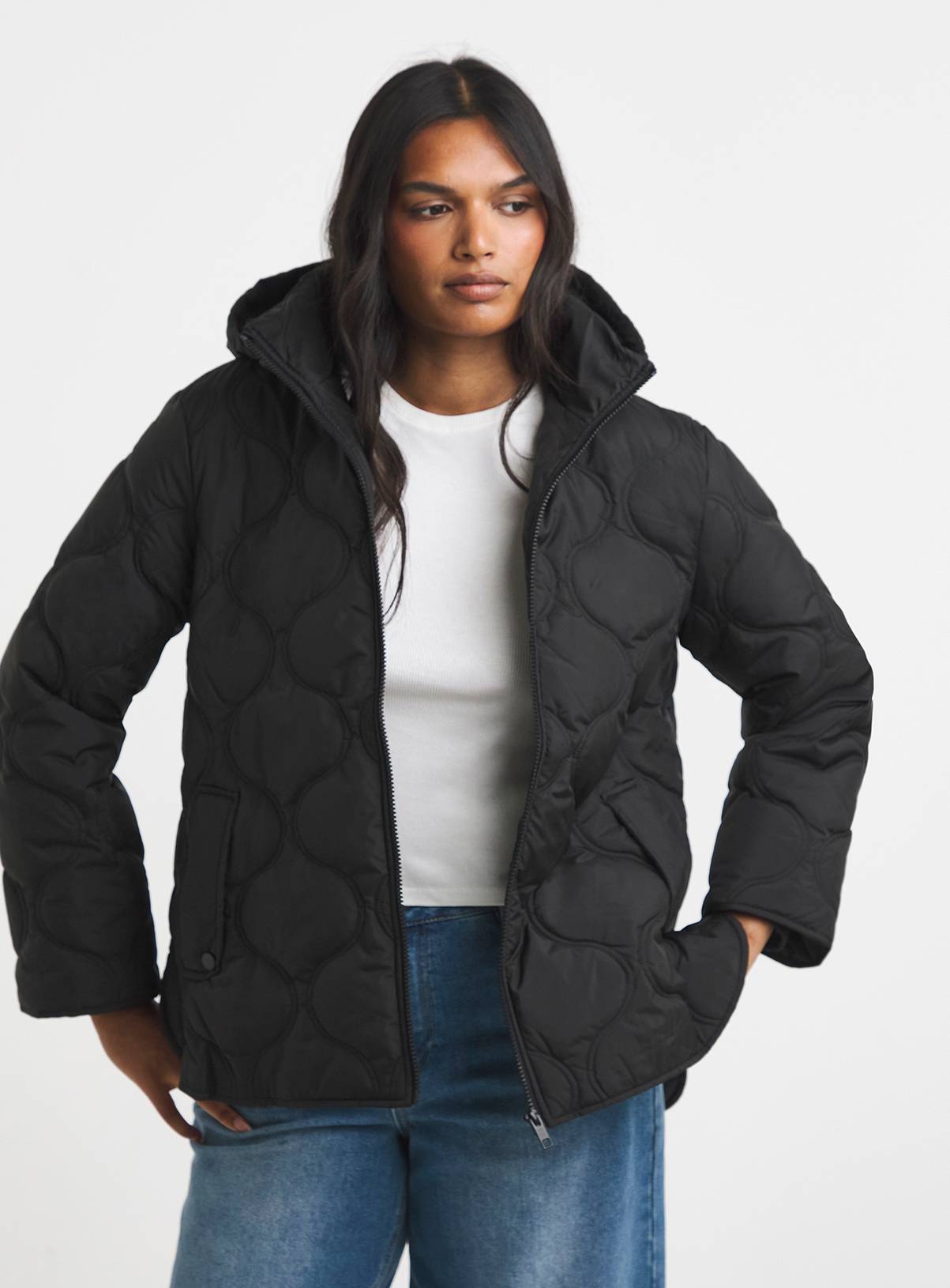 SIMPLY BE Black Short Quilted Jacket 20 - Image 1