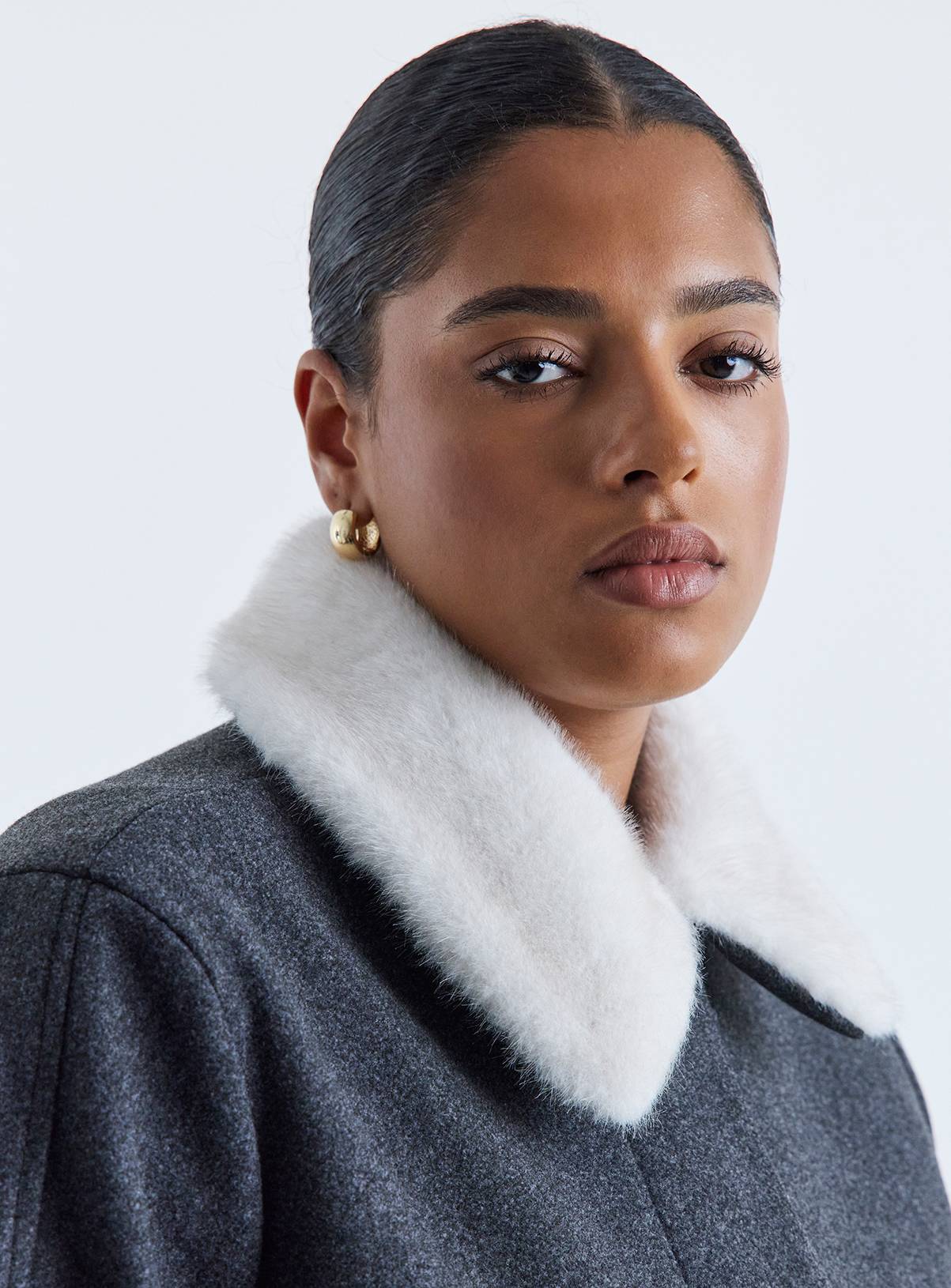 SIMPLY BE Fur Collar Short Jacket 28 - Image 4