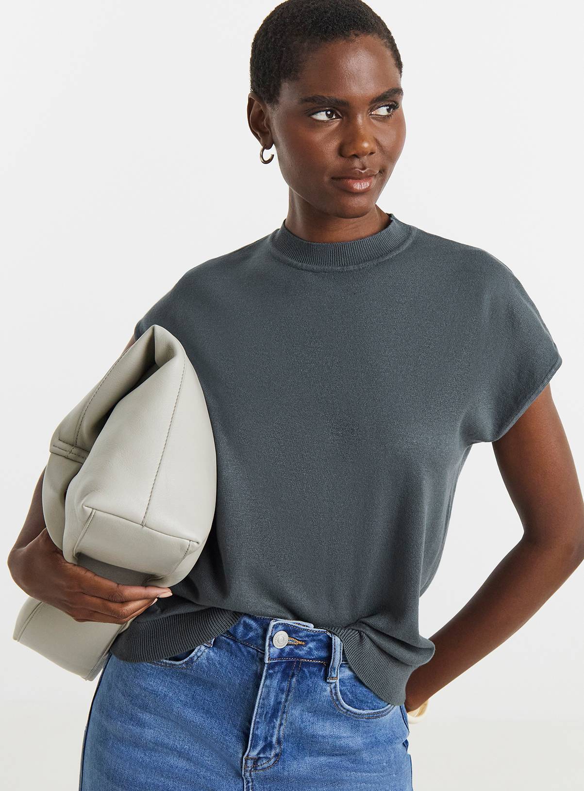 JD WILLIAMS Short Sleeve Funnel Neck T-Shirt 16-18 - Image 1